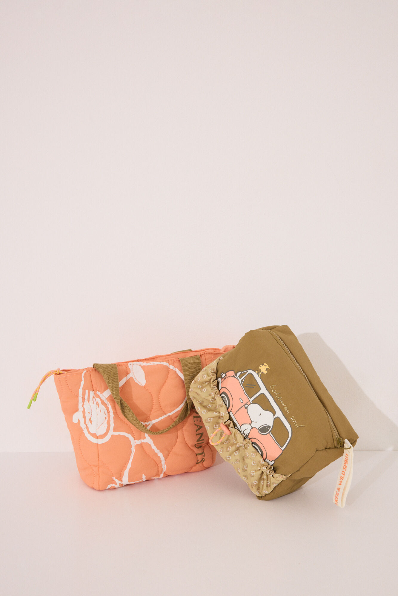 Women'secret Bolsa t&eacute;rmica de transporte de alimentos de nailon con relleno de Snoopy naranja