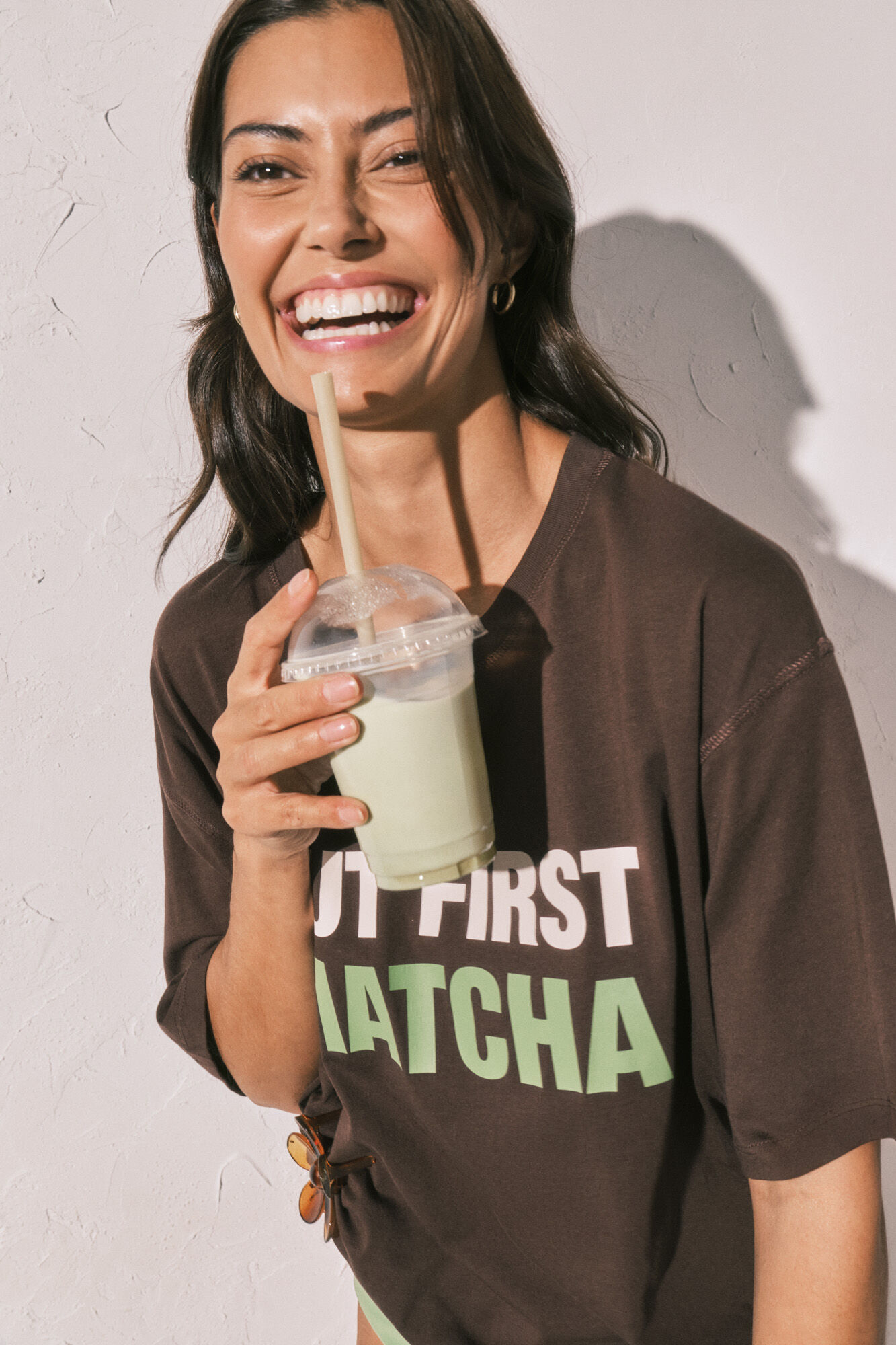 Women'secret Playera oversized marr&oacute;n "But first matcha" caf&eacute;