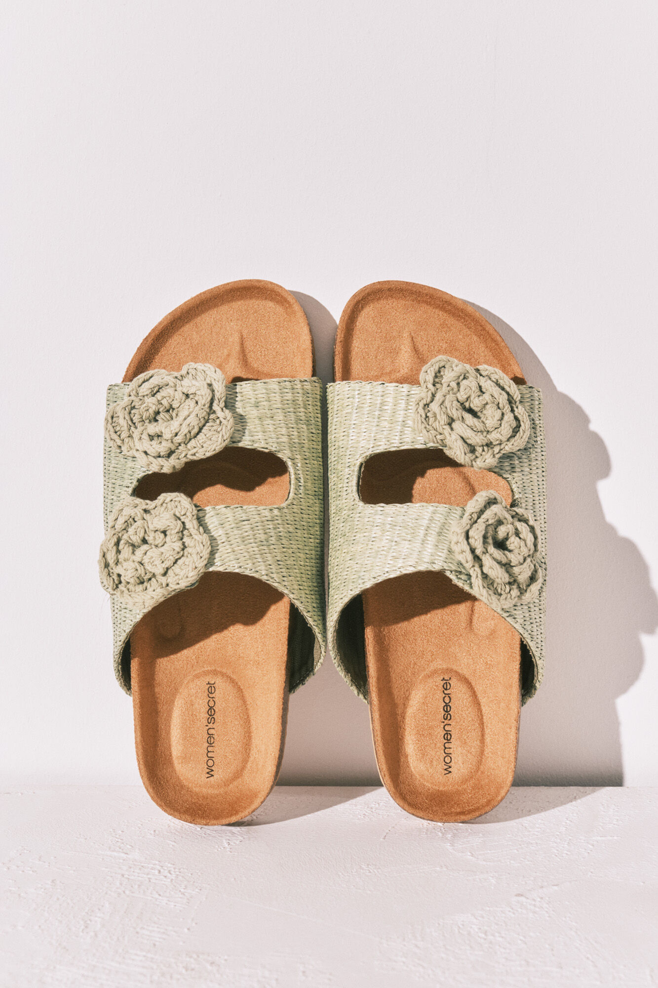 Women'secret Sandalias bio de rafia con flor de crochet verde