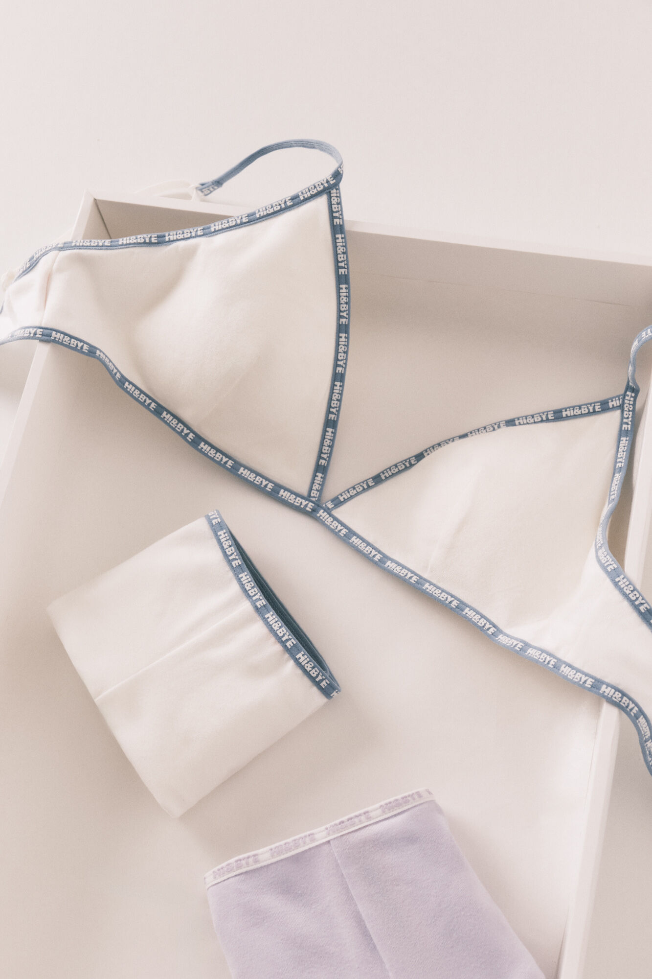HI&BYE Pack de 2 panties b&oacute;xer morado y blanco blanco