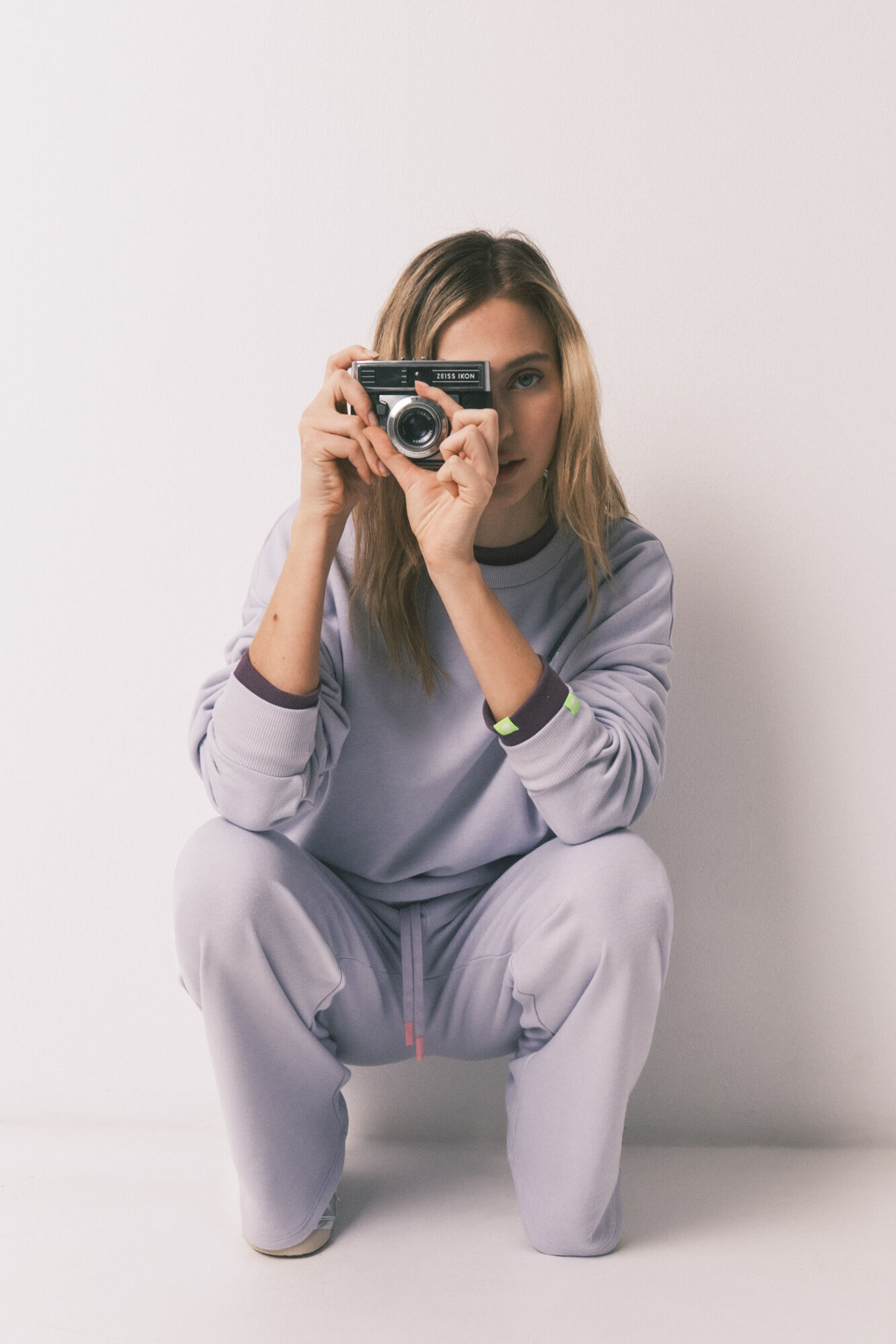 HI&BYE Pantal&oacute;n largo flare de felpa lila