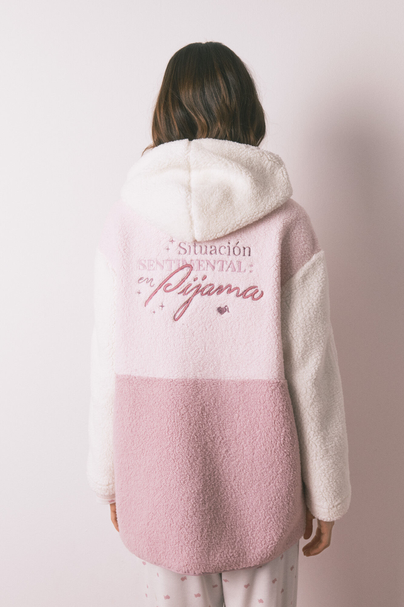 Women'secret Bata de borrego multicolor con capucha