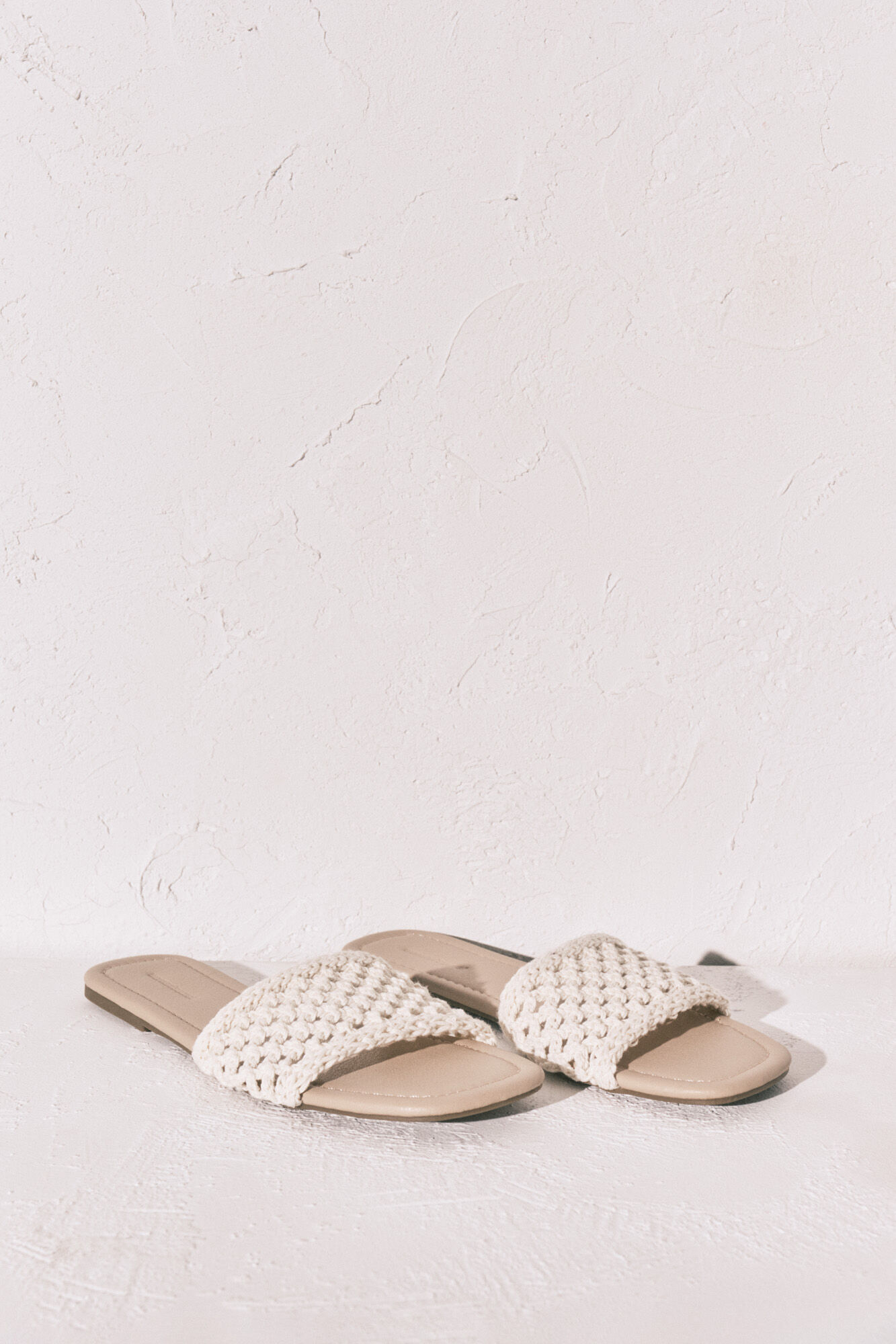 Women'secret Sandalias de pala de crochet beige marfil