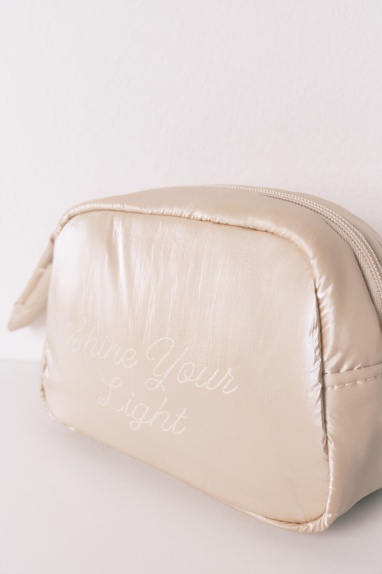 Women'secret Peque&ntilde;o neceser acolchado de color rosa satinado 