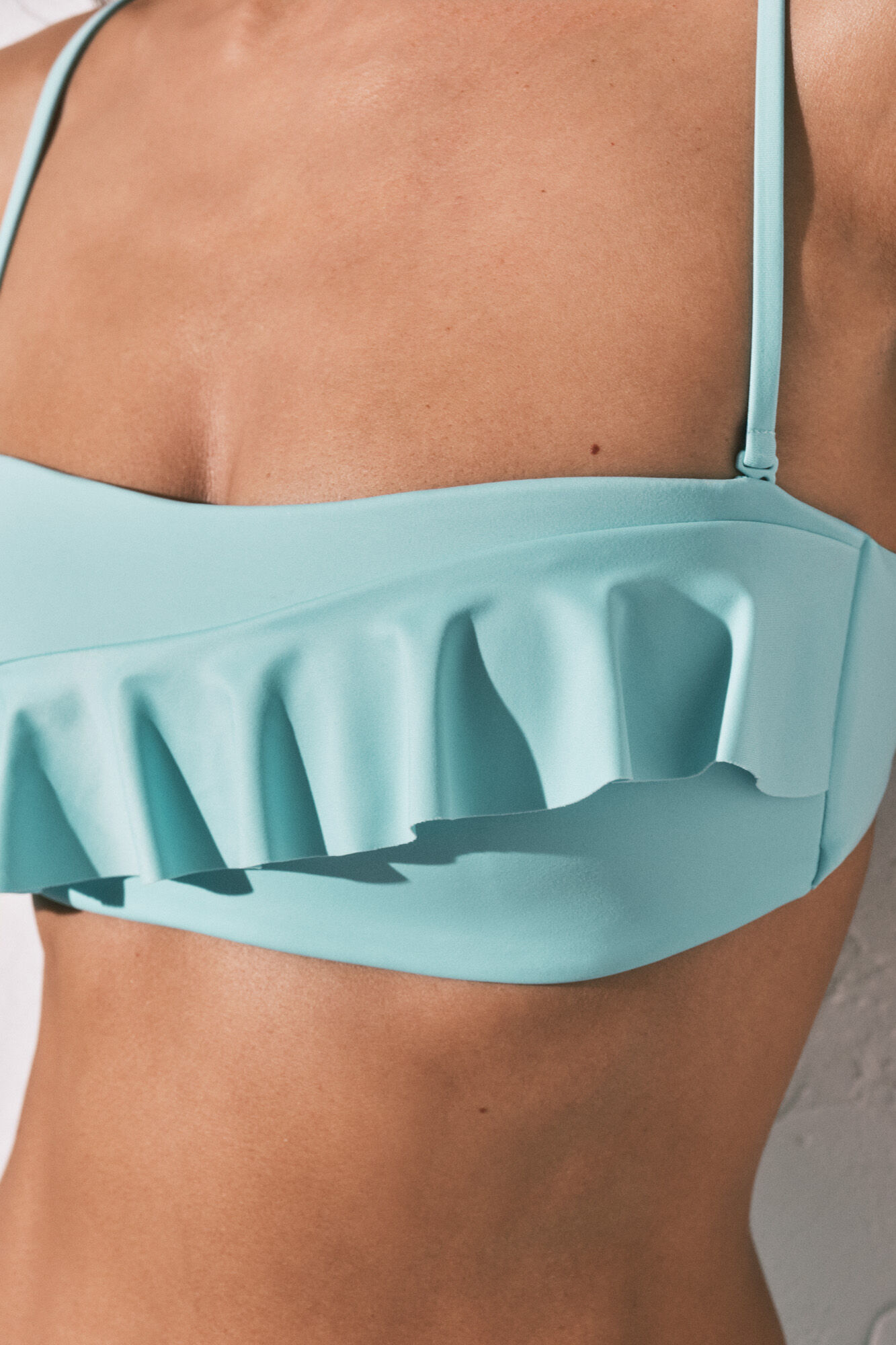 Women'secret Top bikini bandeau con relleno y volantes azul