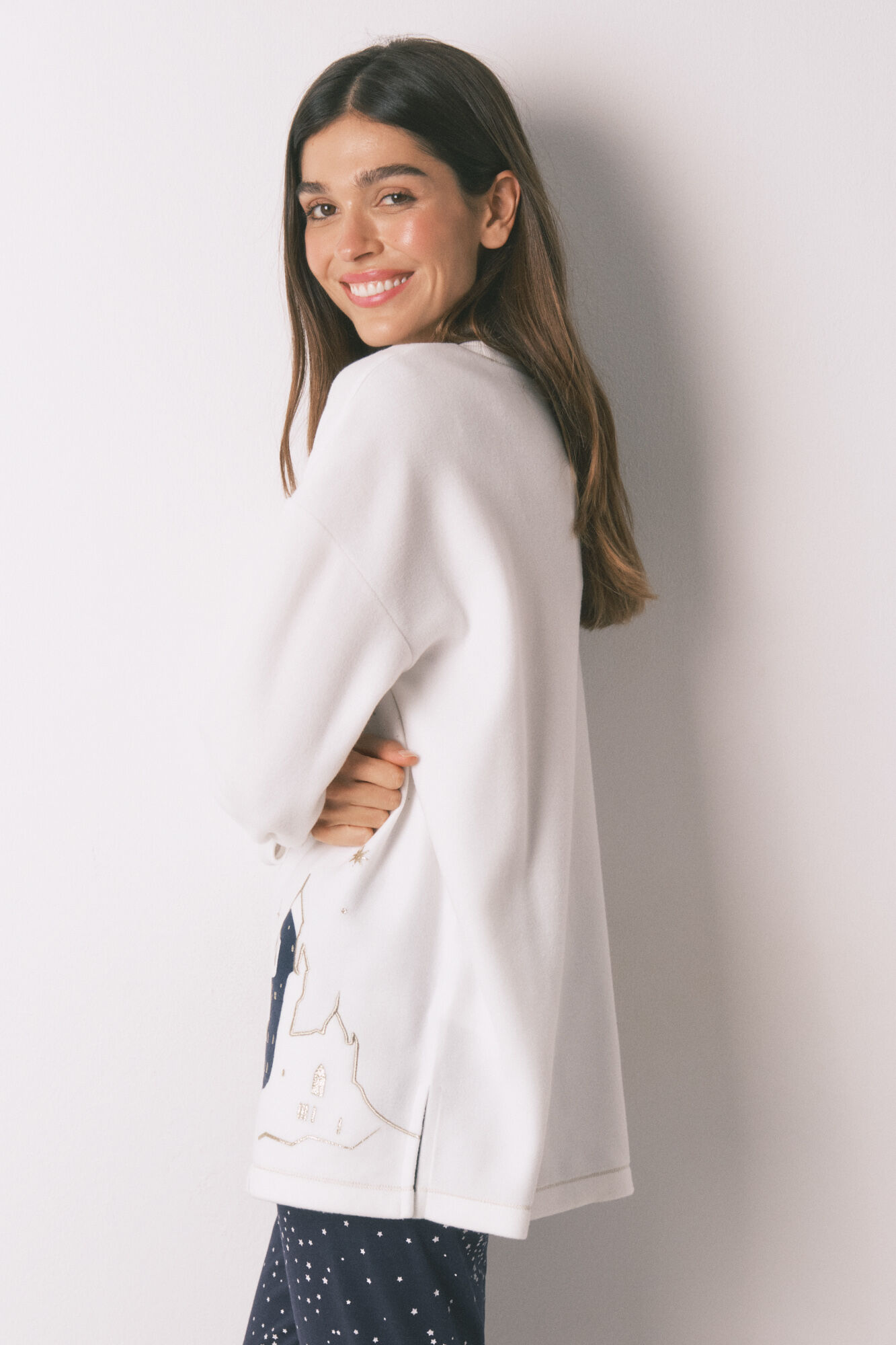 Women'secret Pijama larga polar estampado "Hogwarts" marfil