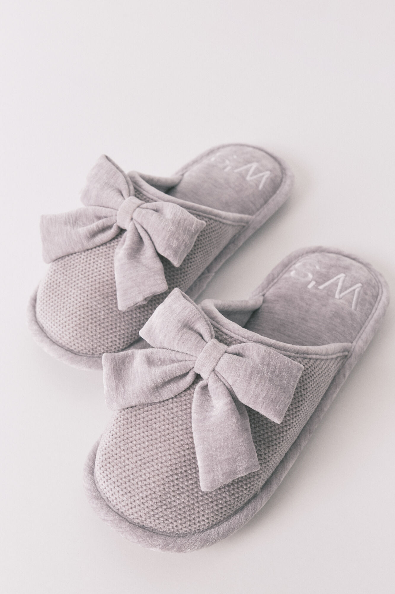 Women'secret Pantuflas para casa cerradas de chenilla gris gris