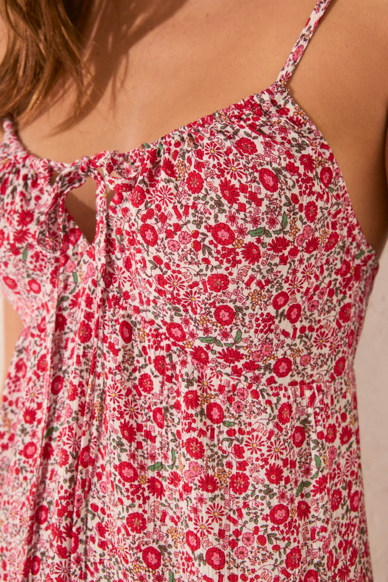 Women'secret Vestido corto mini corto con estampado floral crema short blanco