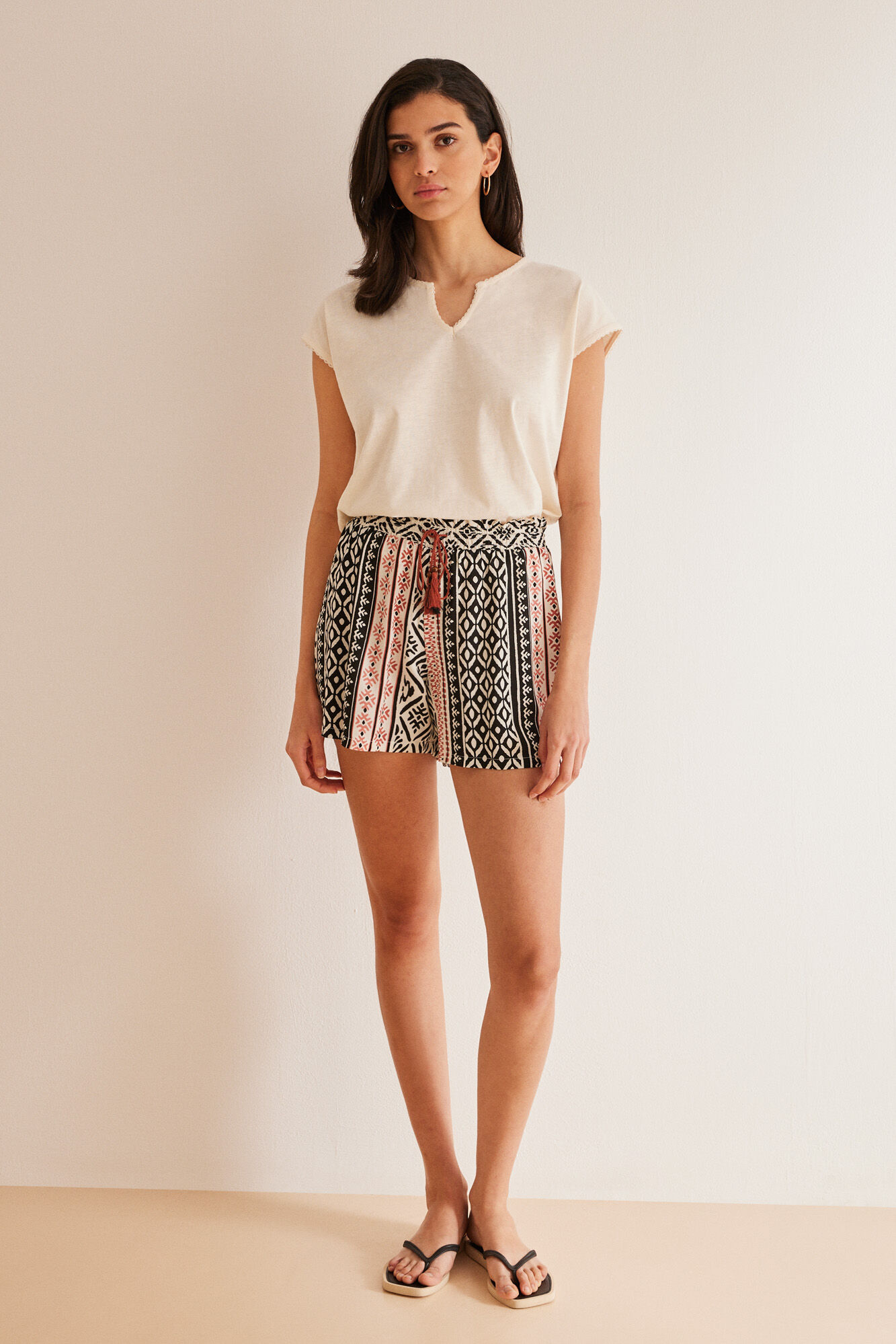 Women'secret Pantal&oacute;n corto viscosa &eacute;tnico rosa