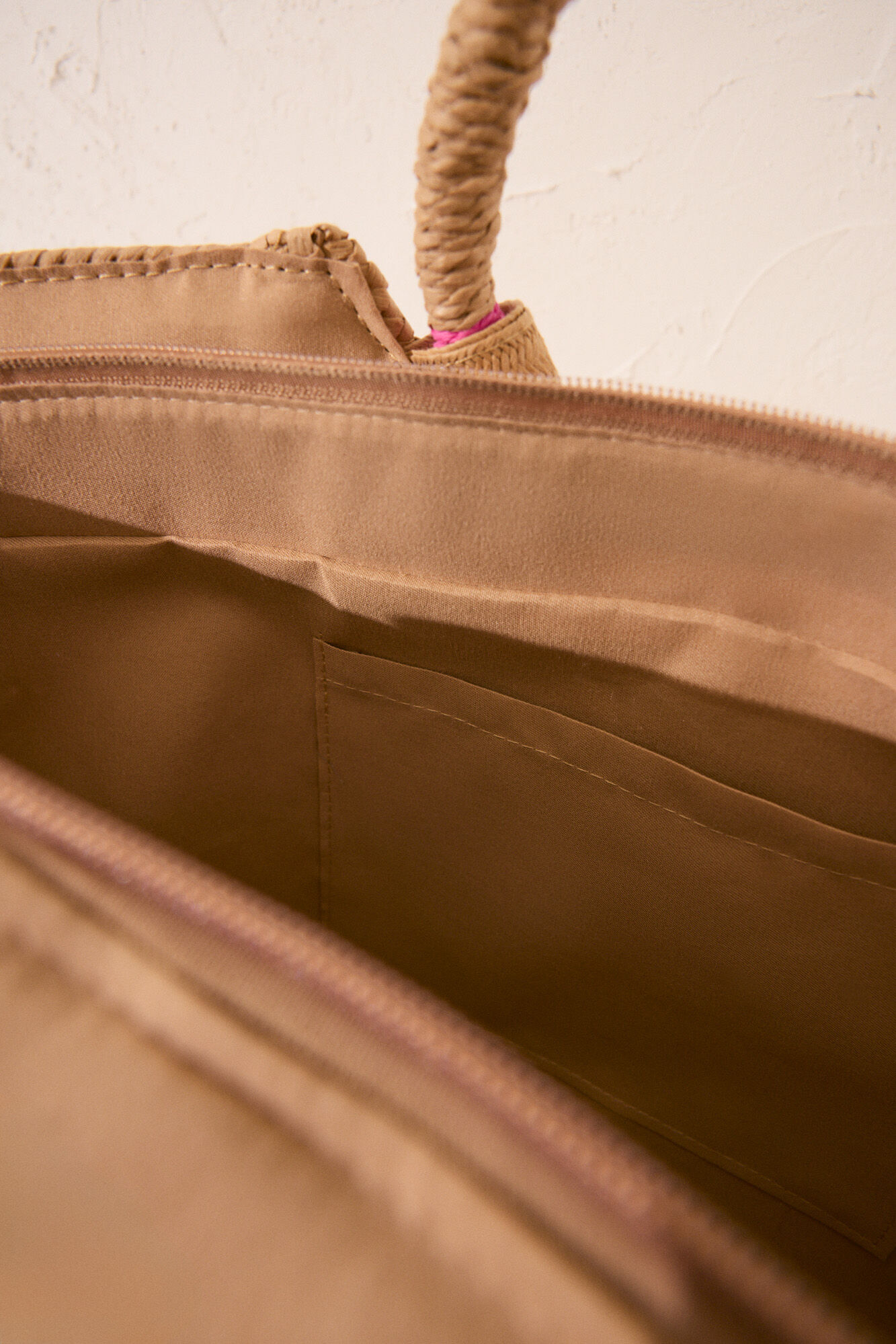 Women'secret Bolsa bolsa de playa de rafia rosa, bolsa caf&eacute;