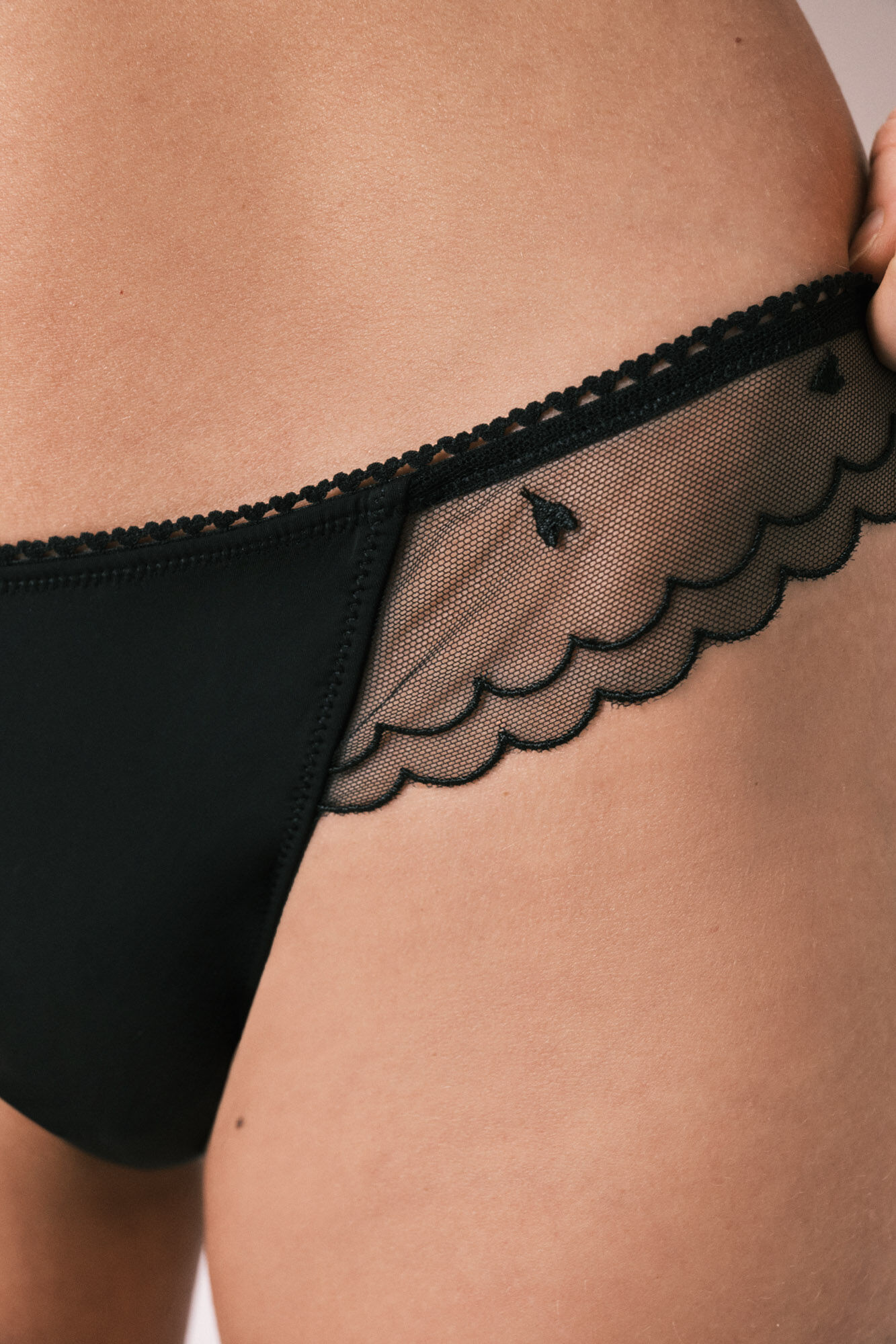Women'secret Panty brasile&ntilde;o bordado de tul negro negro