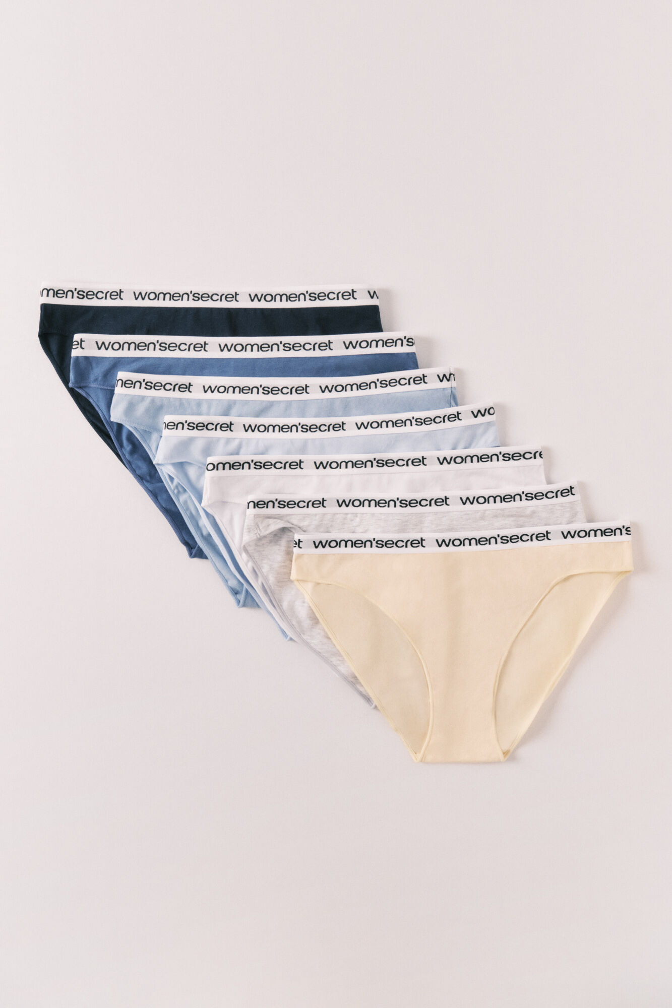 Women'secret Pack 7 panties cl&aacute;sicas de algod&oacute;n lisas logo