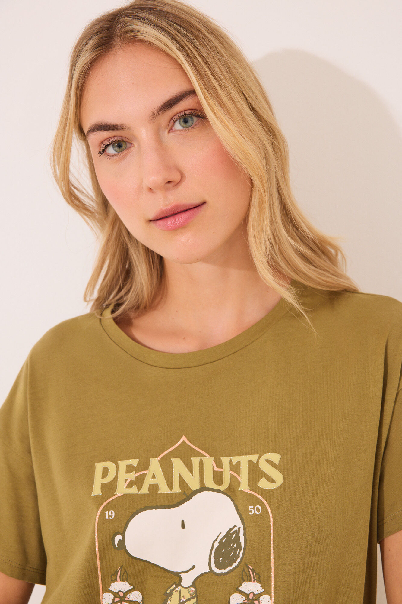 Women'secret Pijama short color caqui de Snoopy kaki