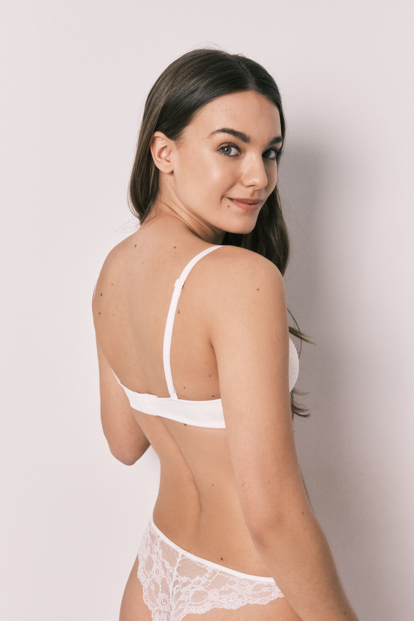 Women'secret Brasier cl&aacute;sico relleno de encaje blanco BEAUTIFUL marfil