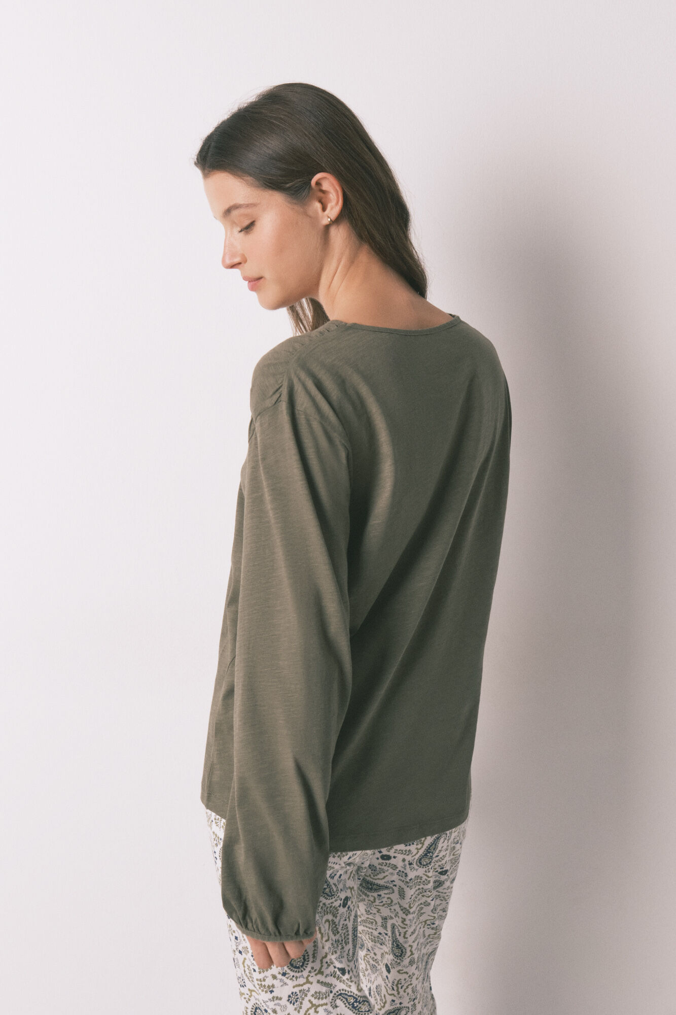 Women'secret Playera manga larga fruncida de algod&oacute;n verde kaki