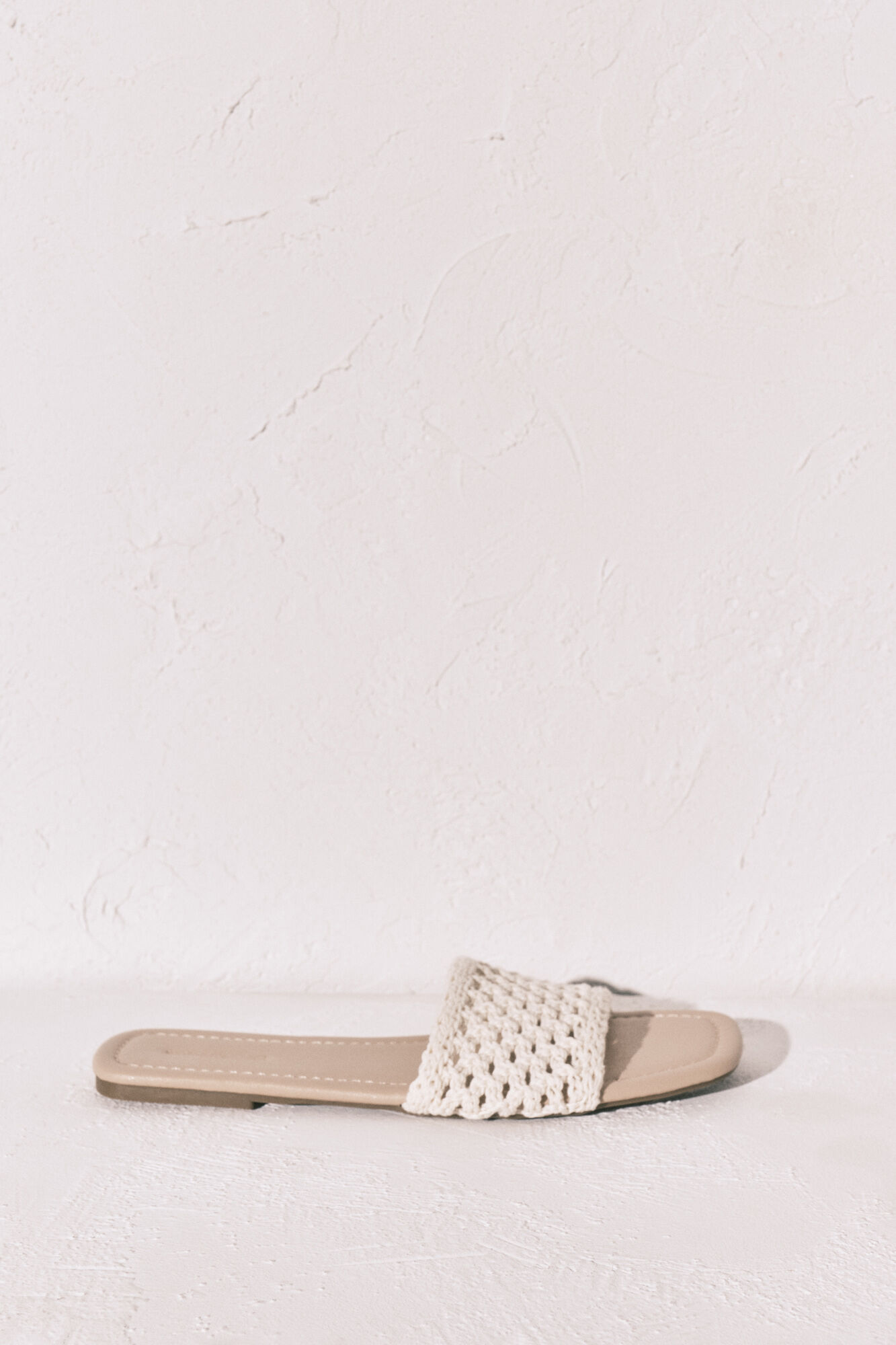 Women'secret Sandalias de pala de crochet beige marfil