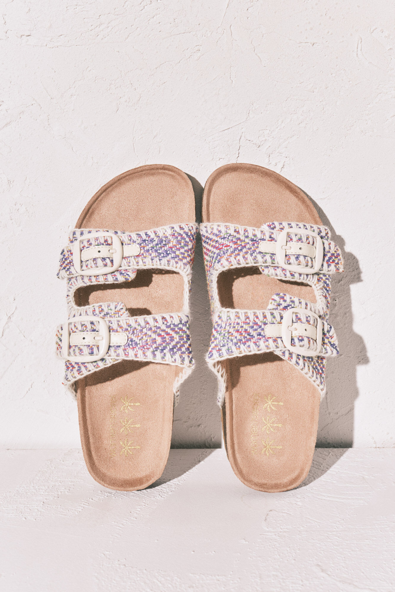 Women'secret Sandalia bio de tiras de tejido pespunteado estampado