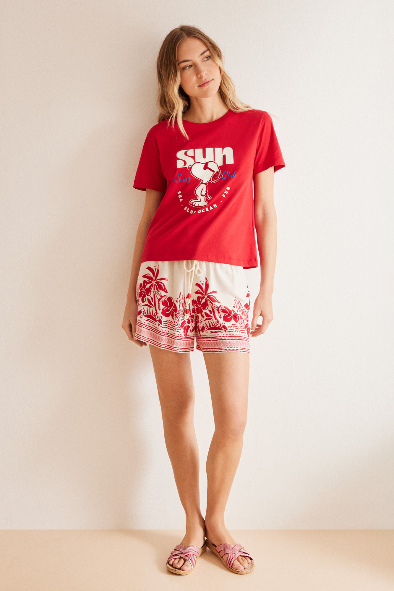 Women'secret Pantal&oacute;n corto viscosa estampado floral p&uacute;rpura