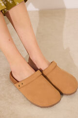 Womensecret Zapatillas BIO cerradas en color camello beige