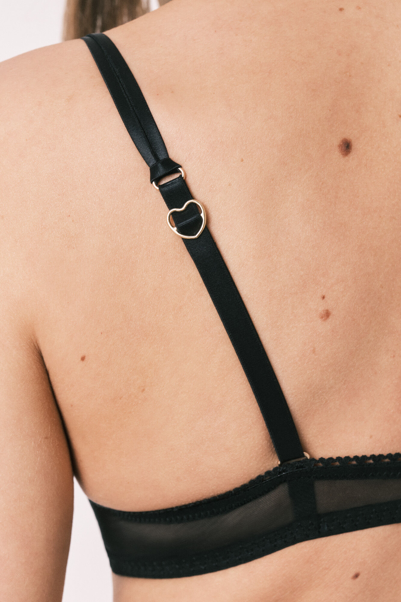 Women'secret Brasier cl&aacute;sico bordado de tul negro BEAUTIFUL negro