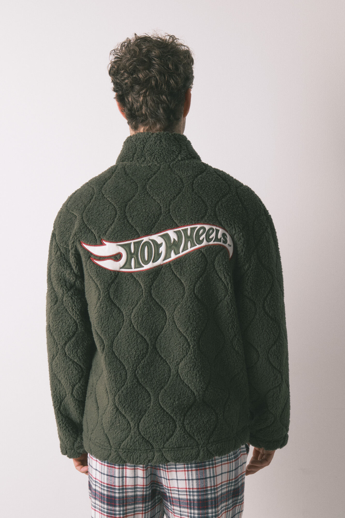 Women'secret Bata short de borrego verde de Hotwheels para hombre kaki