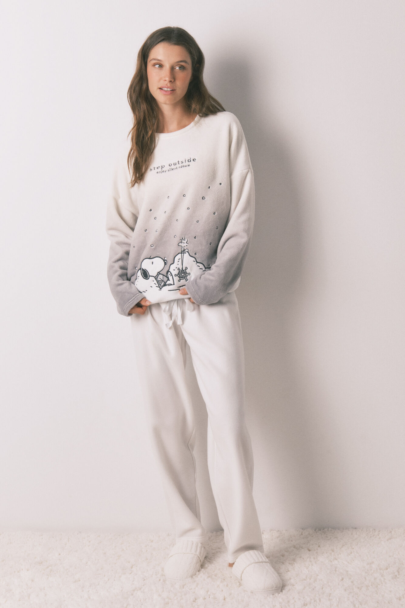 Women'secret Pijama larga de forro polar suave de Snoopy