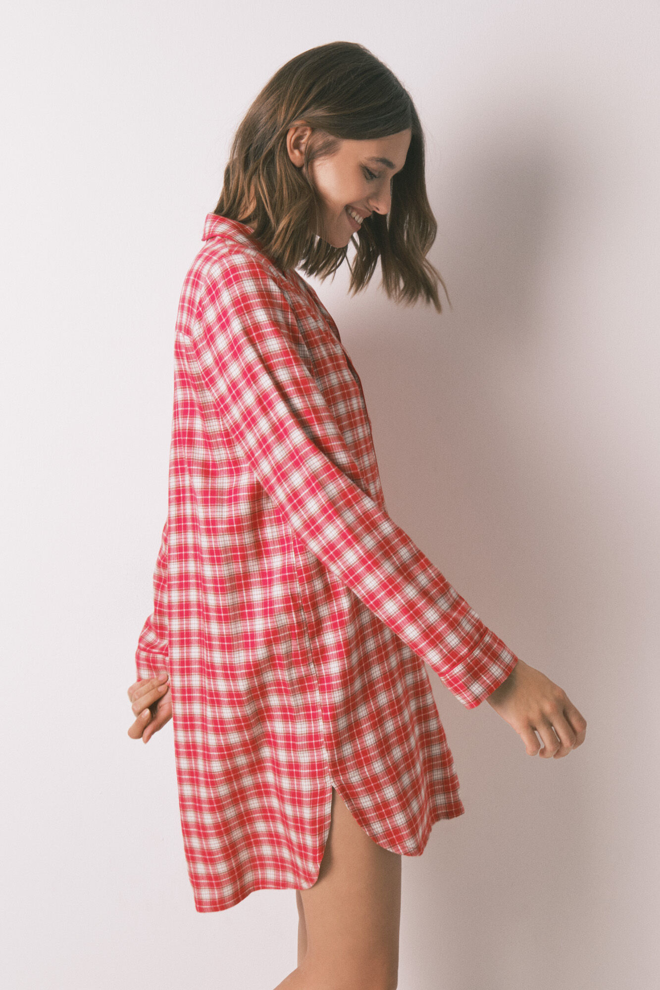 Women'secret Camis&oacute;n corto con estampado de cuadros de Snoopy