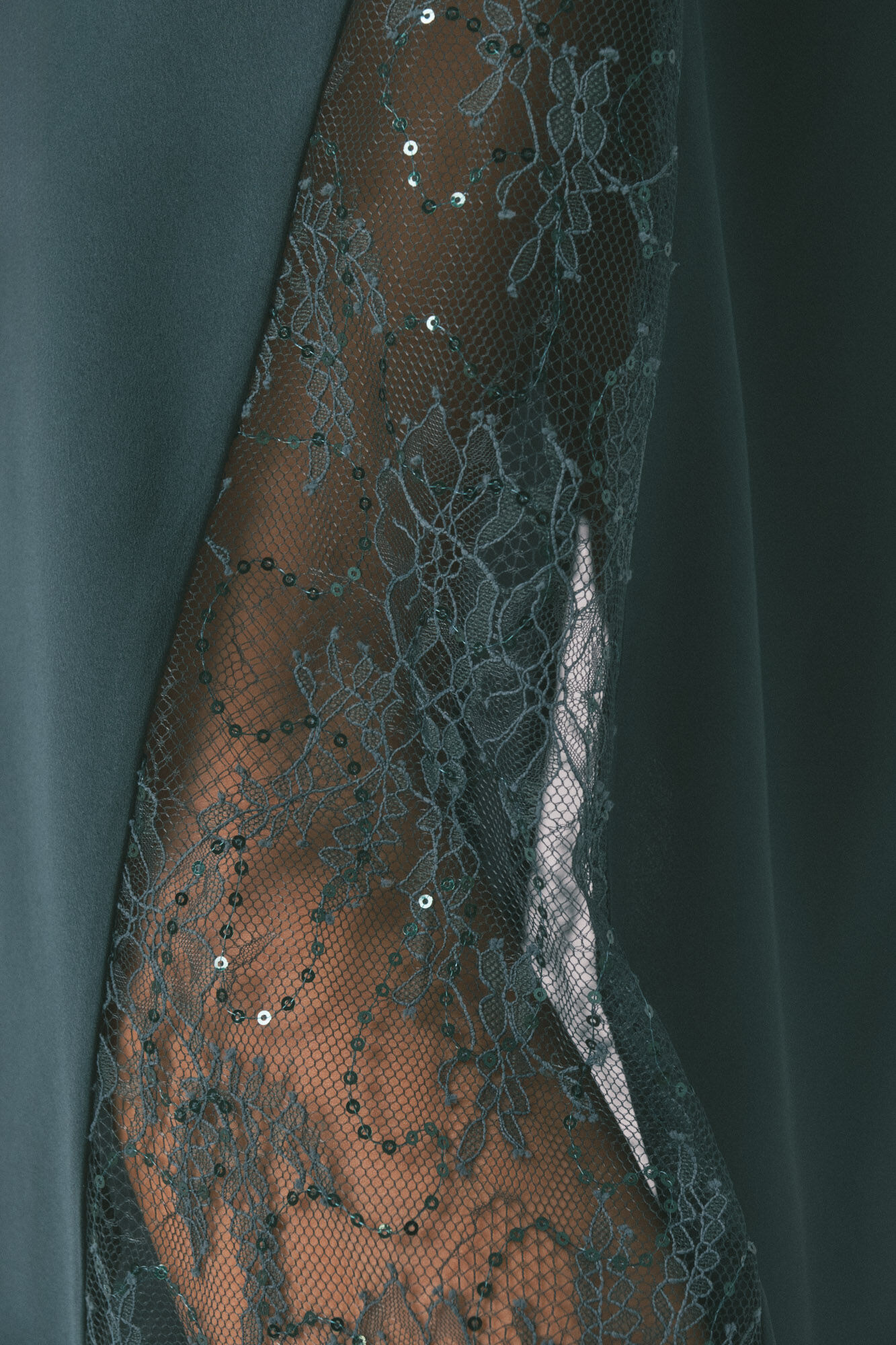 Women'secret Camis&oacute;n largo sat&eacute;n verde