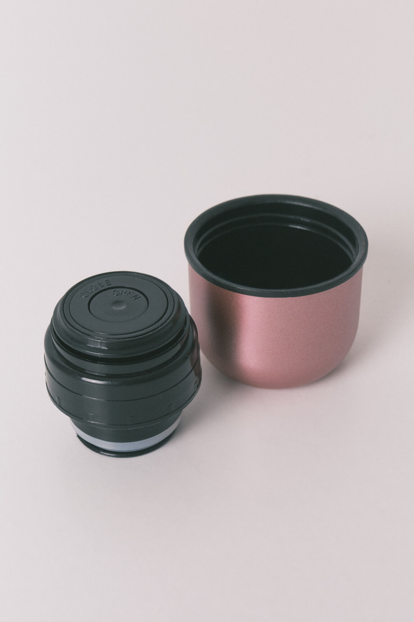 Women'secret Botella t&eacute;rmica de metal rosa con estampado astral rosa