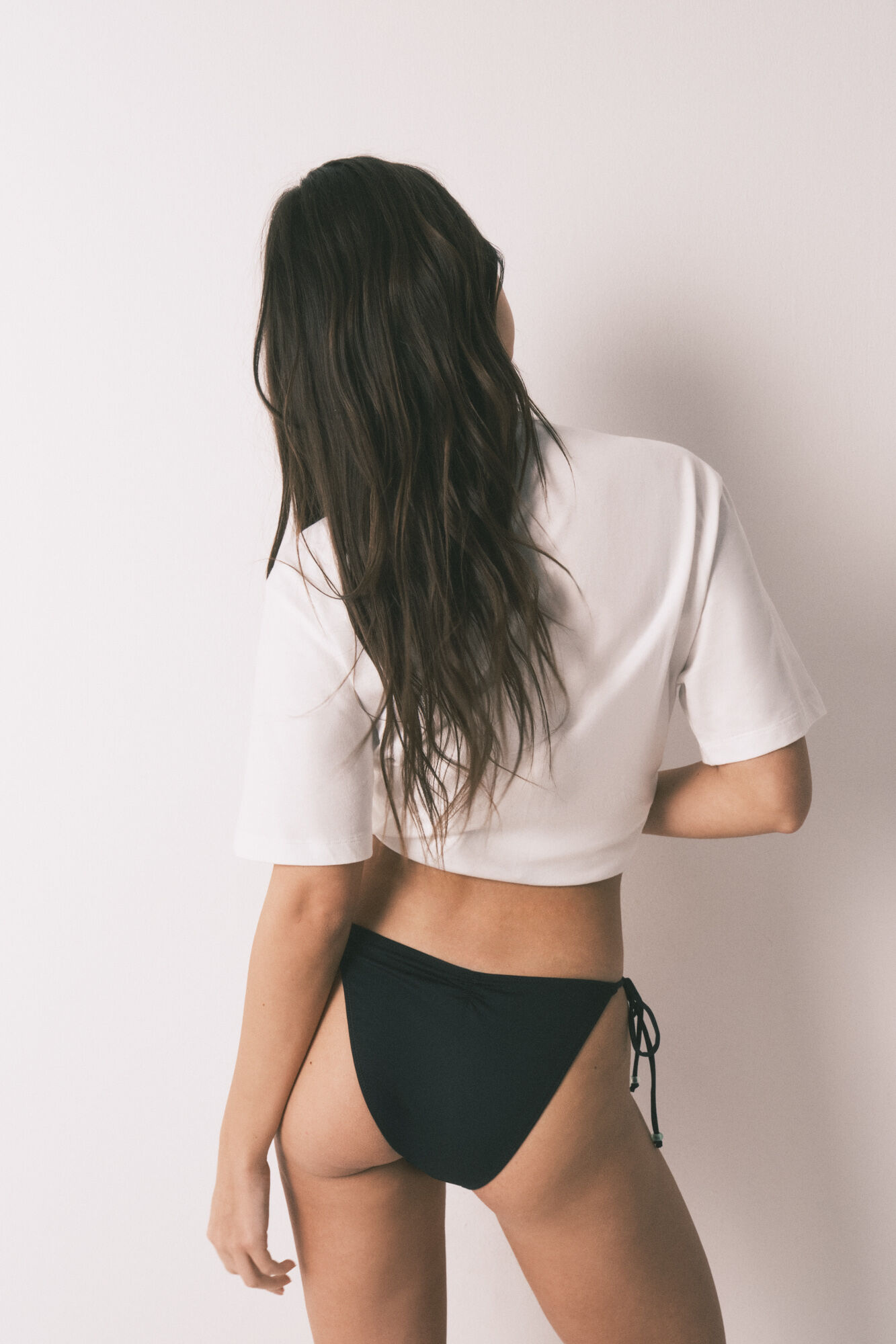 HI&BYE Panty de bikini con tiras negro negro