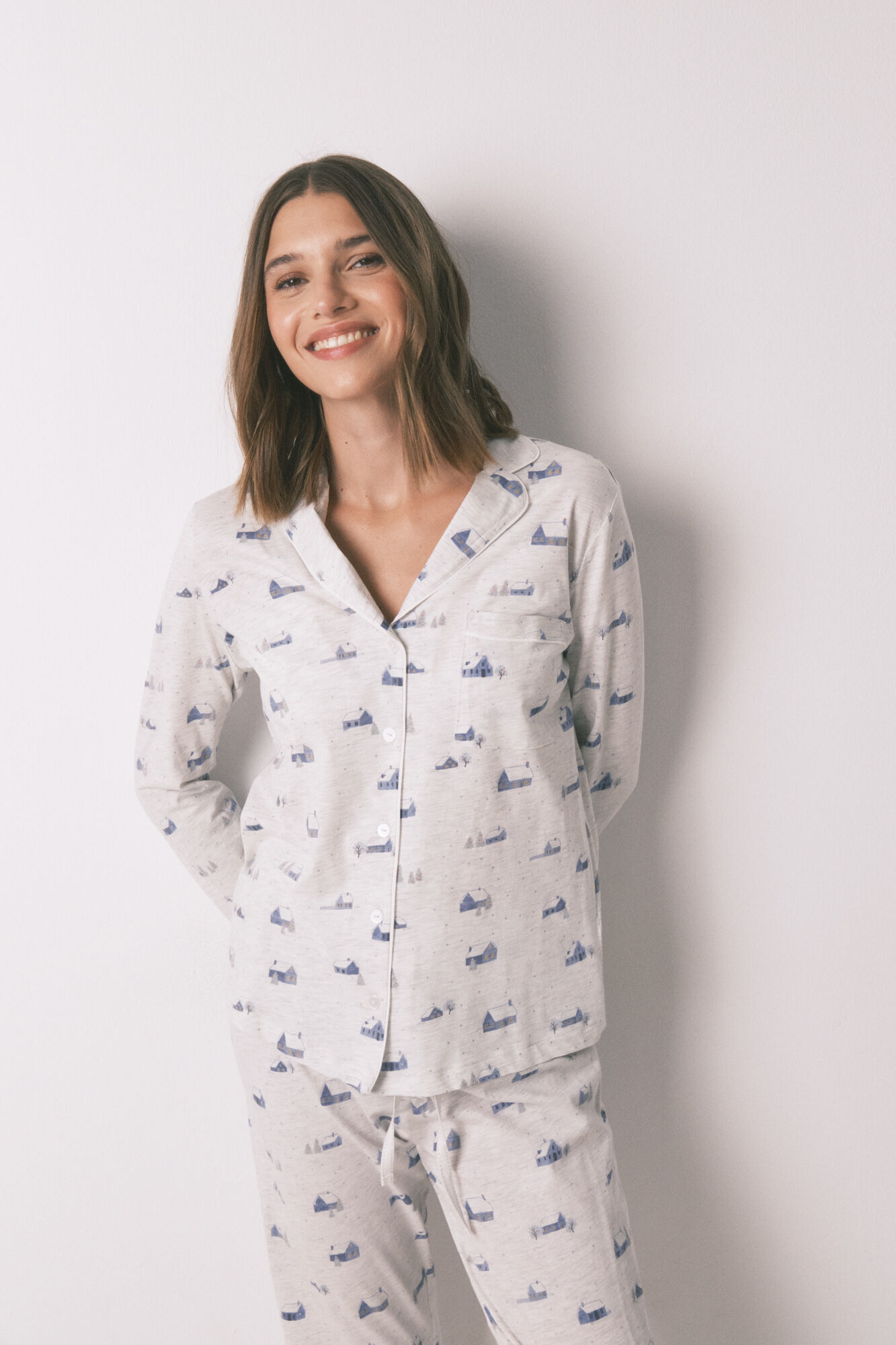 Women'secret Pijama camisera gris 100% algod&oacute;n con estampado de casas