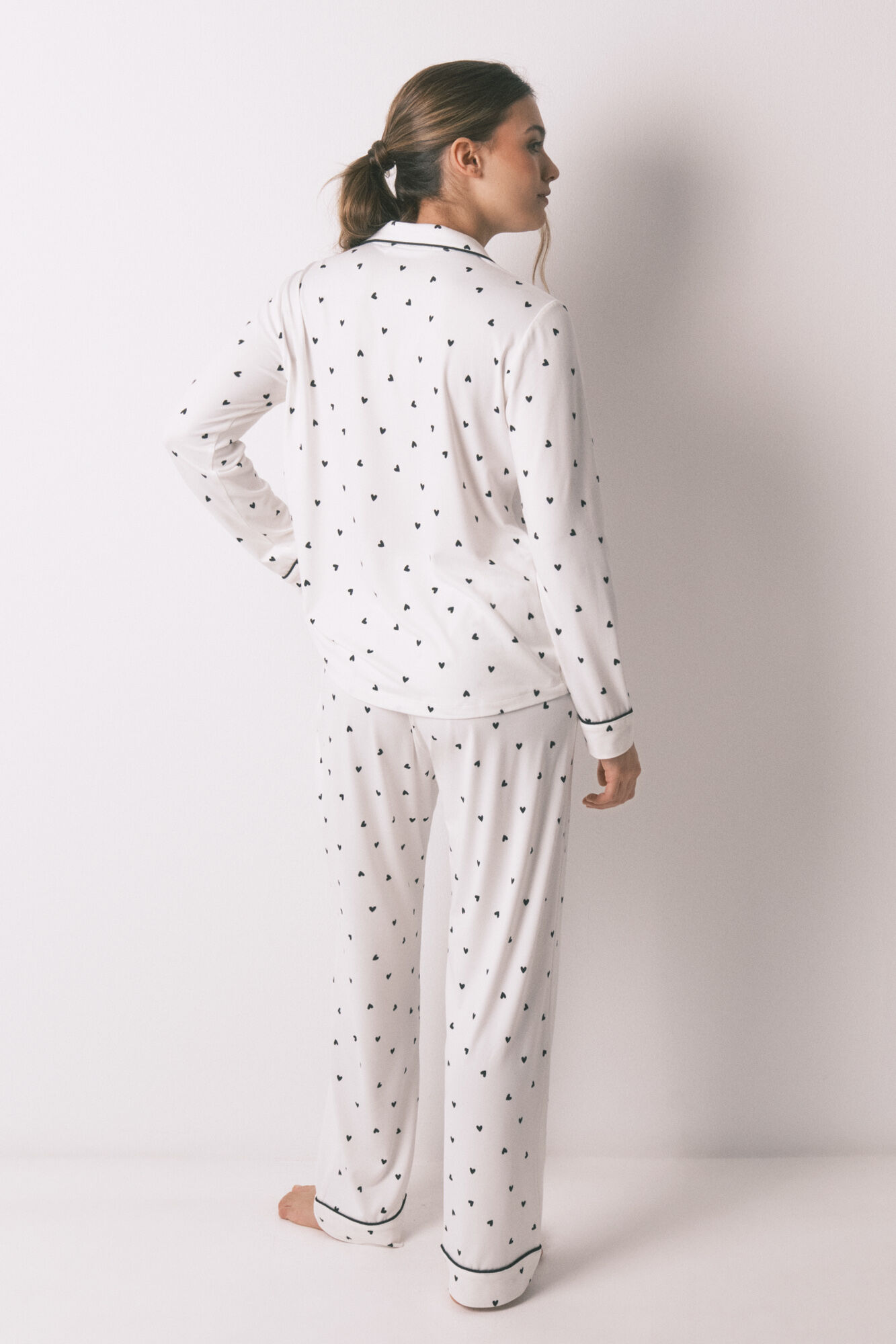 Women'secret Pijama camisera larga estampado de corazones blanco