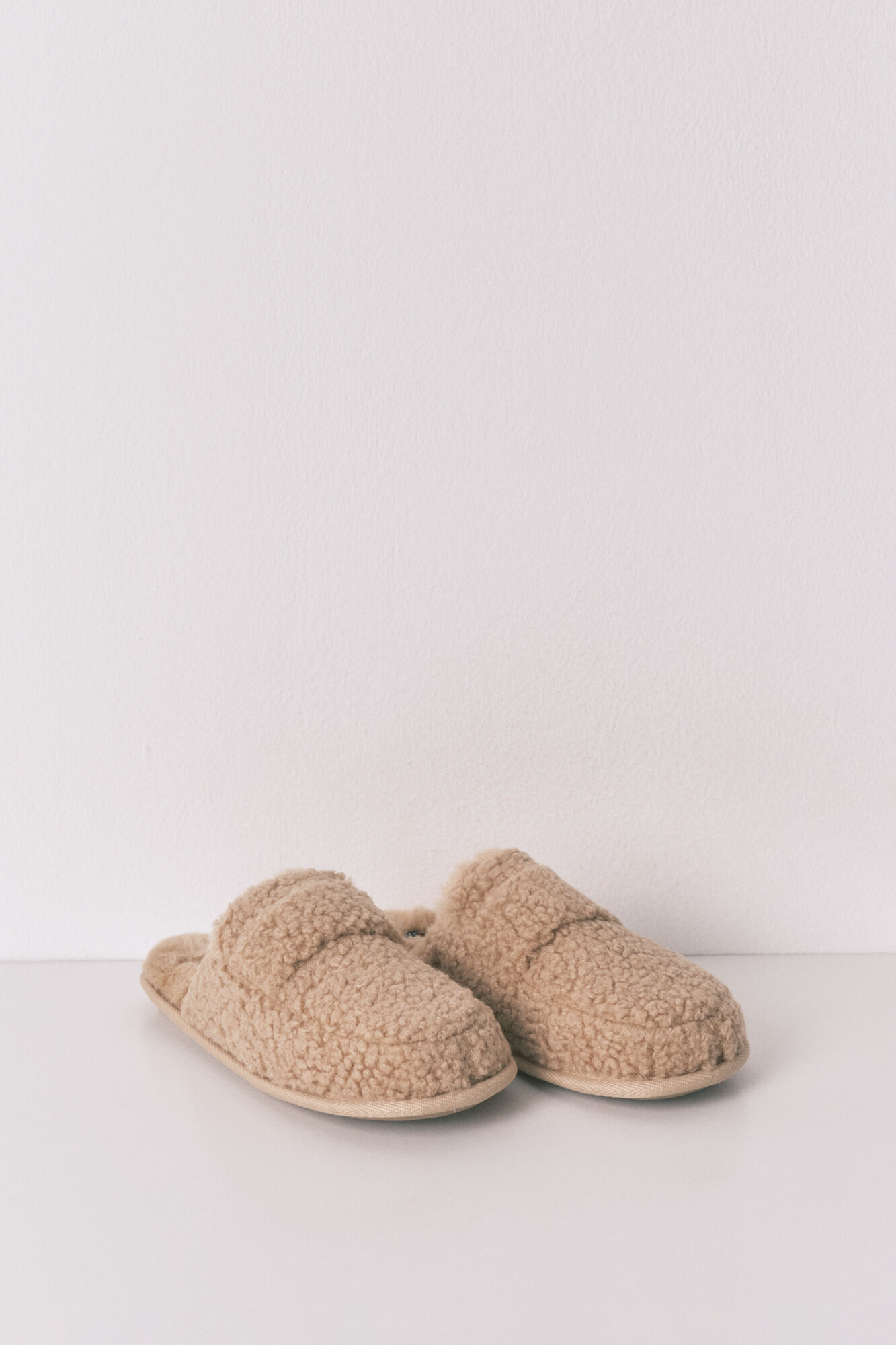 Women'secret Pantuflas para casa mocasines de borrego de Snoopy