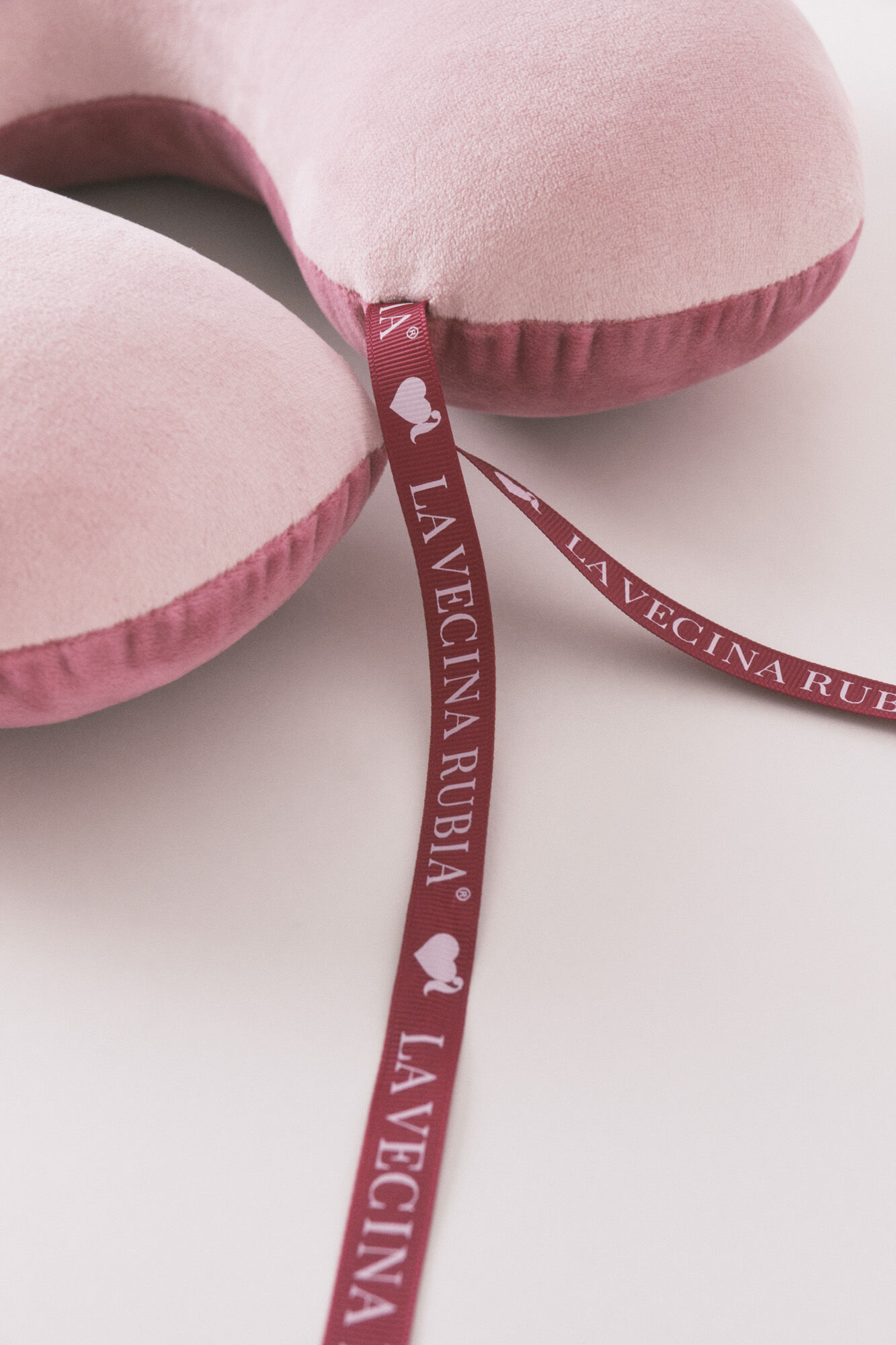 Women'secret Almohada de viaje rosa cuello rosa