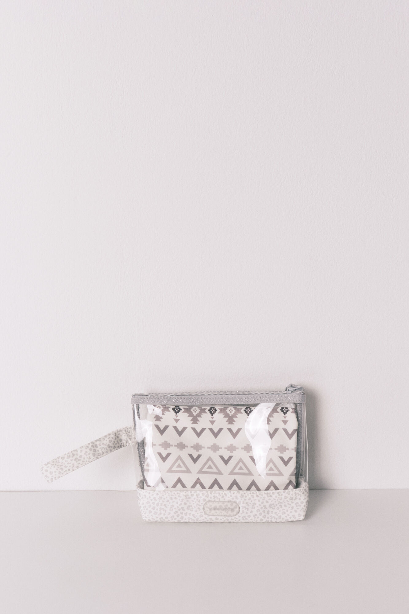 Women'secret Pack de 3 neceseres con estampado animal de Snoopy gris