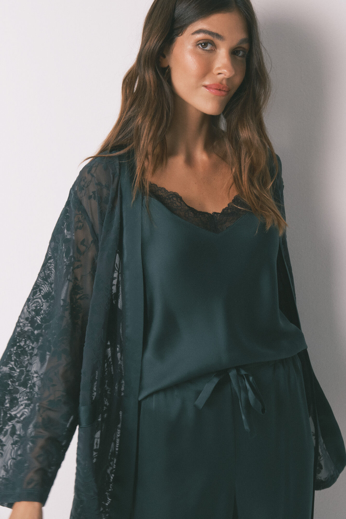 Women'secret Conjunto de pijama de sat&eacute;n y encaje verde verde