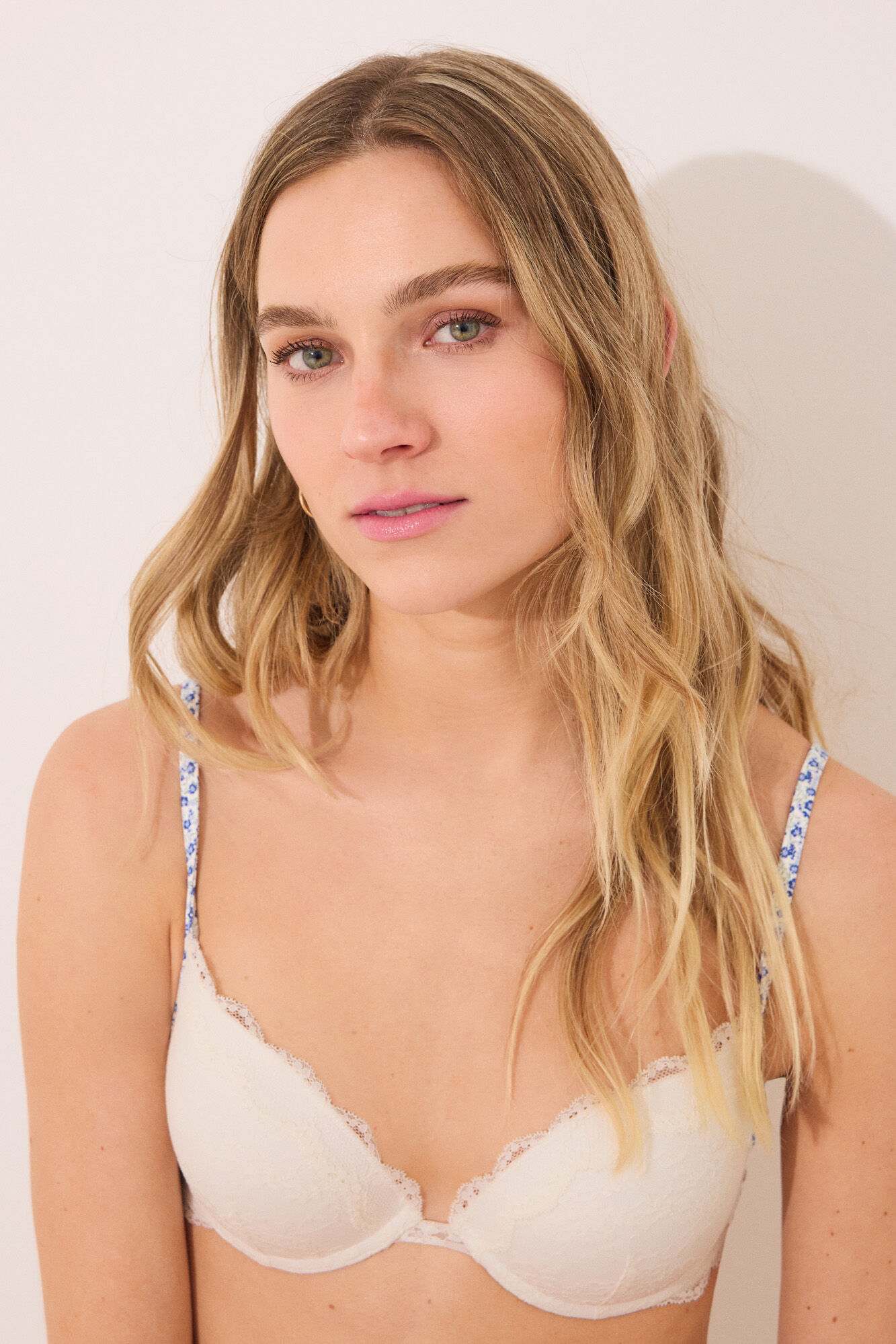 Women'secret GORGEOUS relleno push up con brasier de encaje blanco marfil