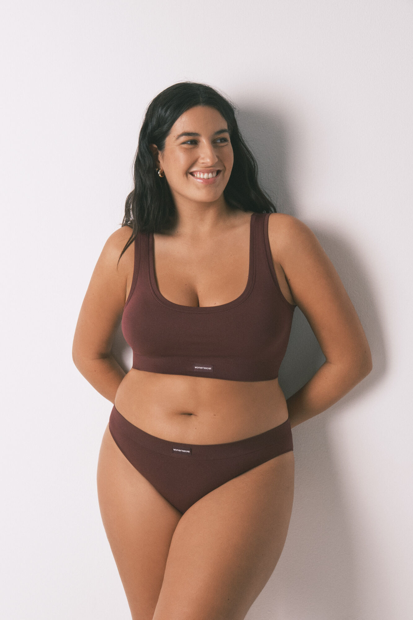 Women'secret LOVELY top reversible sin costuras en color granate p&uacute;rpura