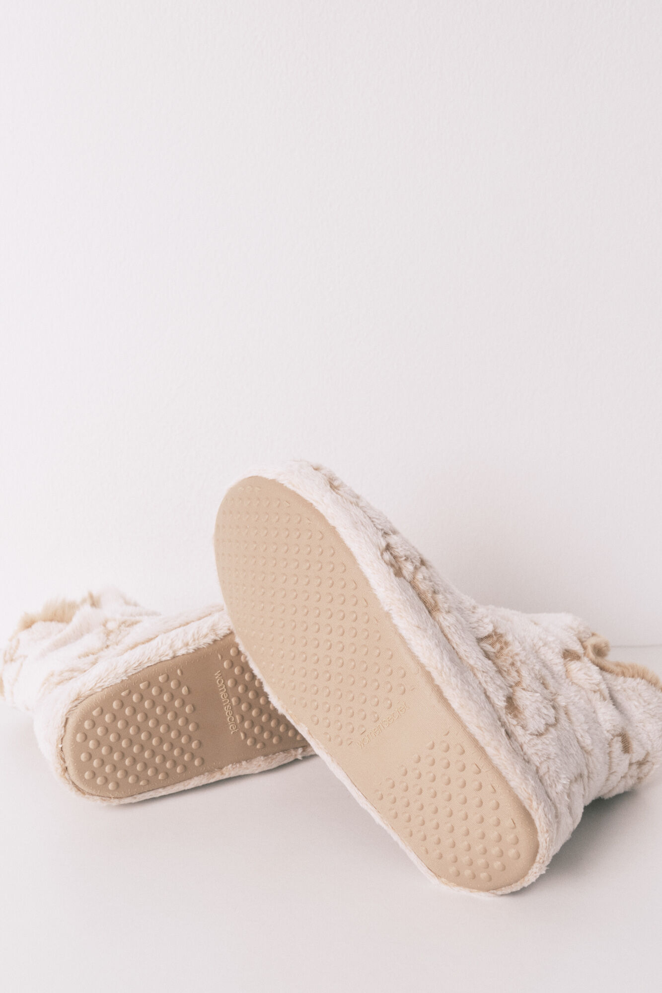 Women'secret Pantuflas para casa de bota alta de Snoopy