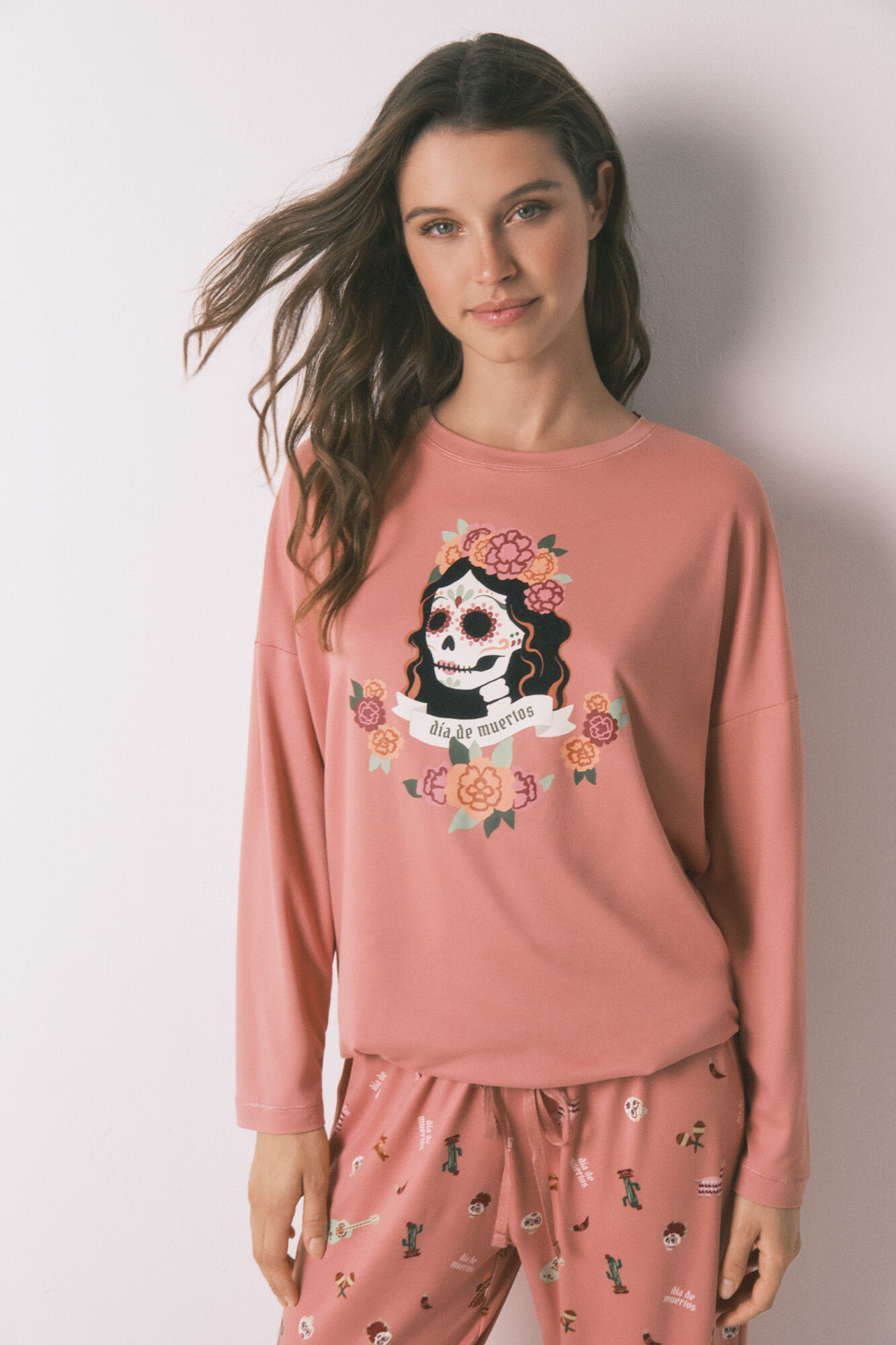 Women'secret Pijama larga forro polar rosa "La Catrina" naranja