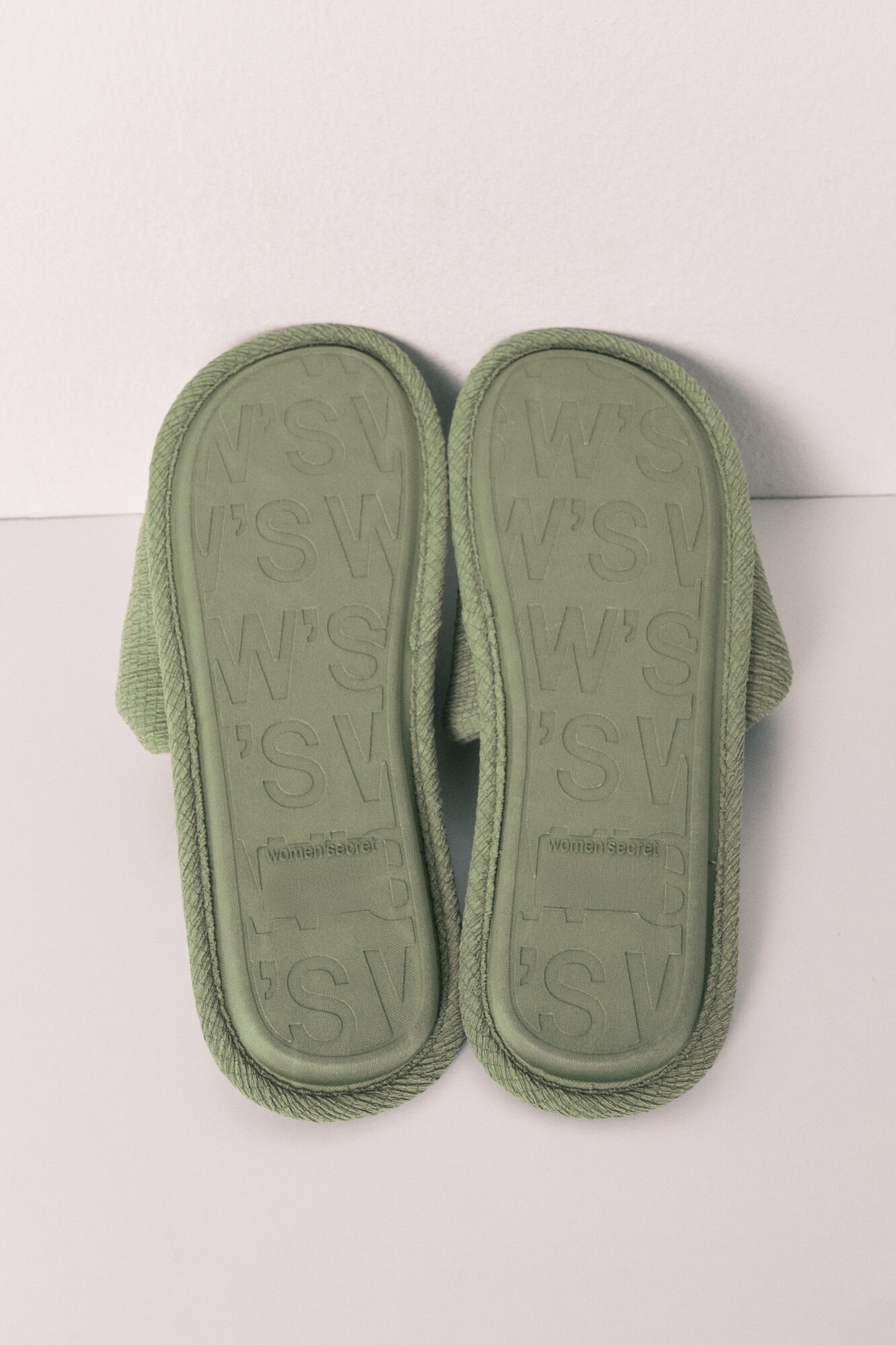 Women'secret Zapatillas de casa verde palmeras kaki