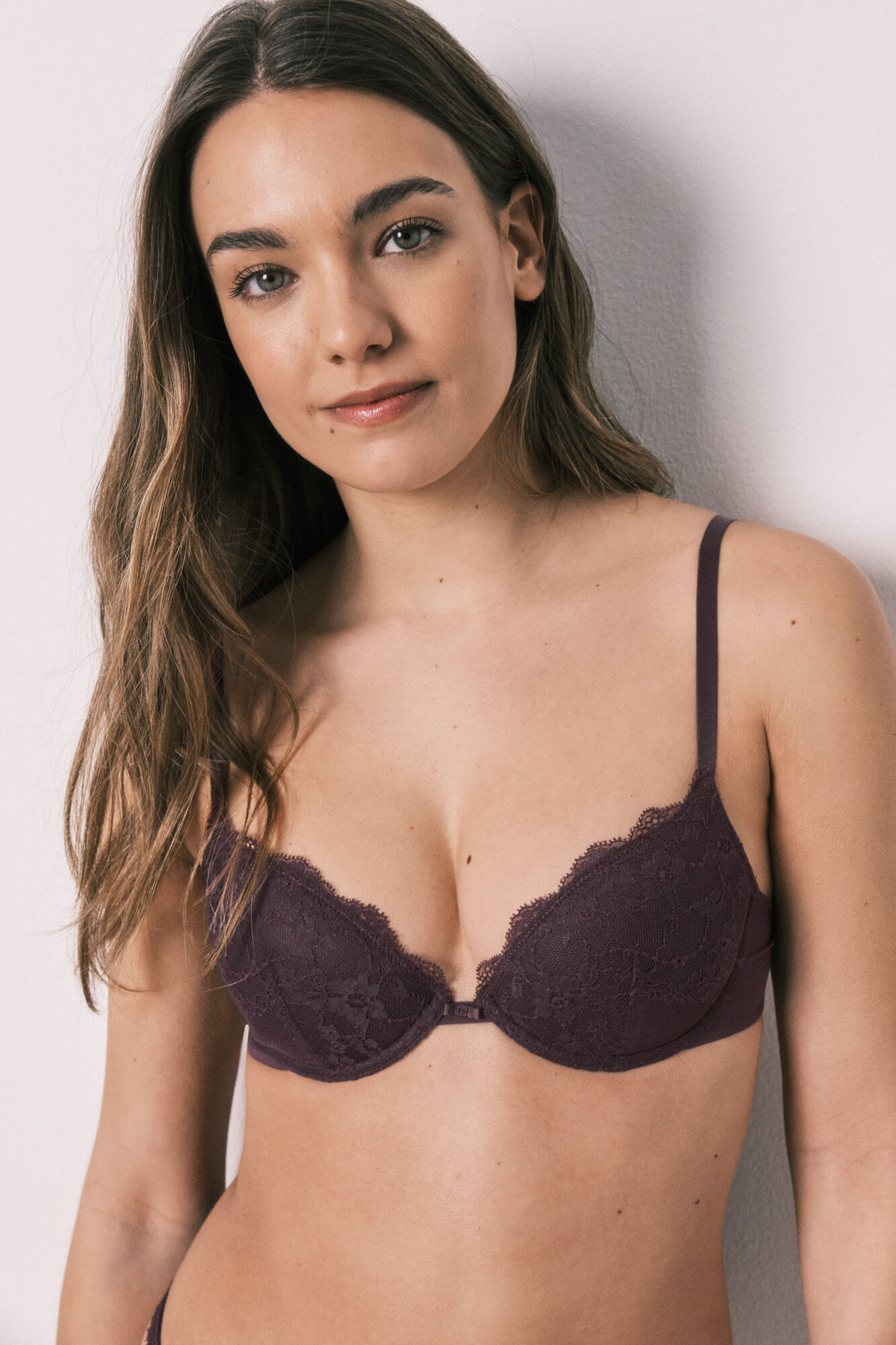 Women'secret Brasier cl&aacute;sico relleno de encaje morado BEAUTIFUL morado/lila