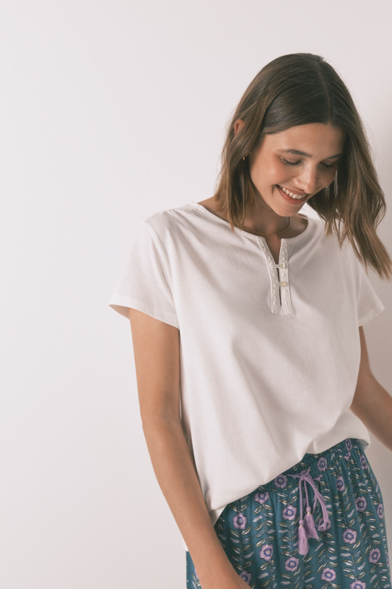 Women'secret Playera blanca de manga corta 100% algod&oacute;n marfil