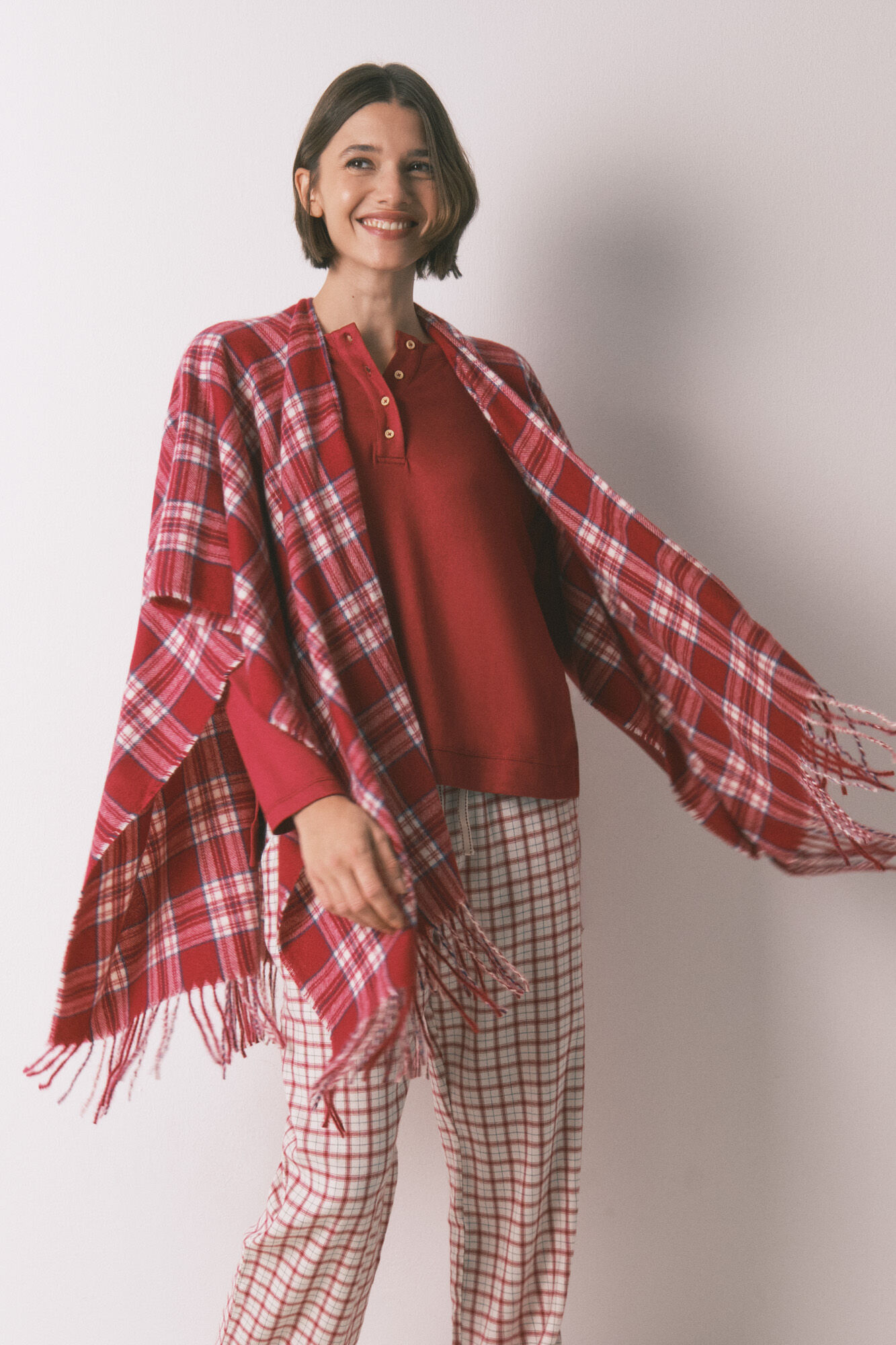 Women'secret Poncho a cuadros con efecto lana de cachemira estampado