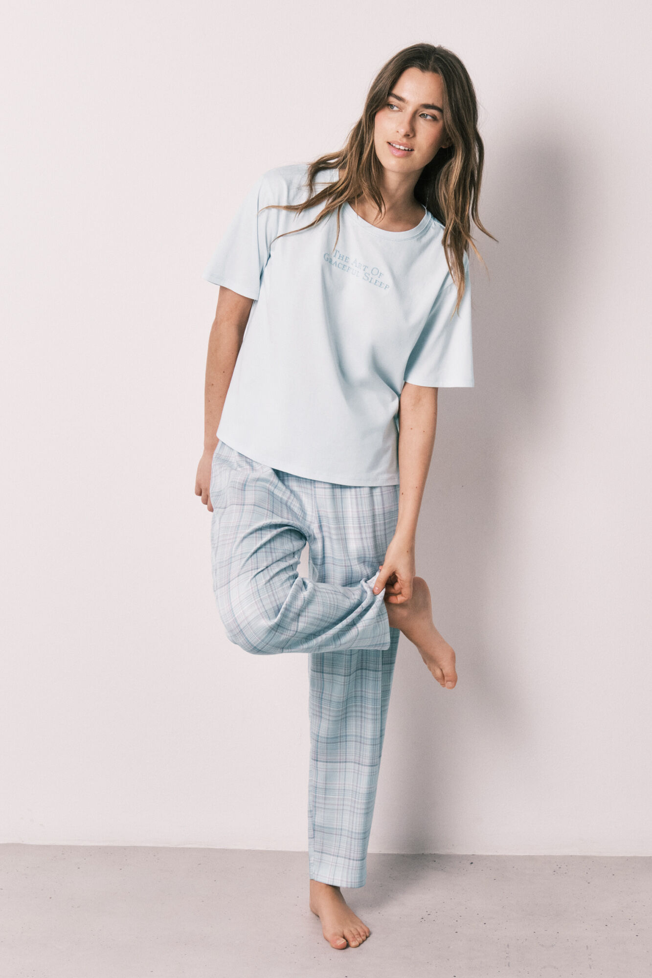 Women'secret Pijama larga azul estampado a cuadros
