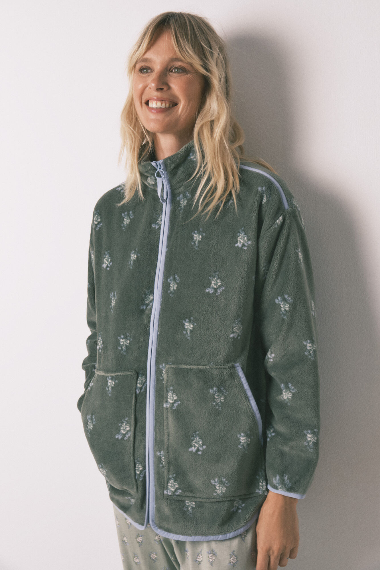 Women'secret Bata de forro polar floral