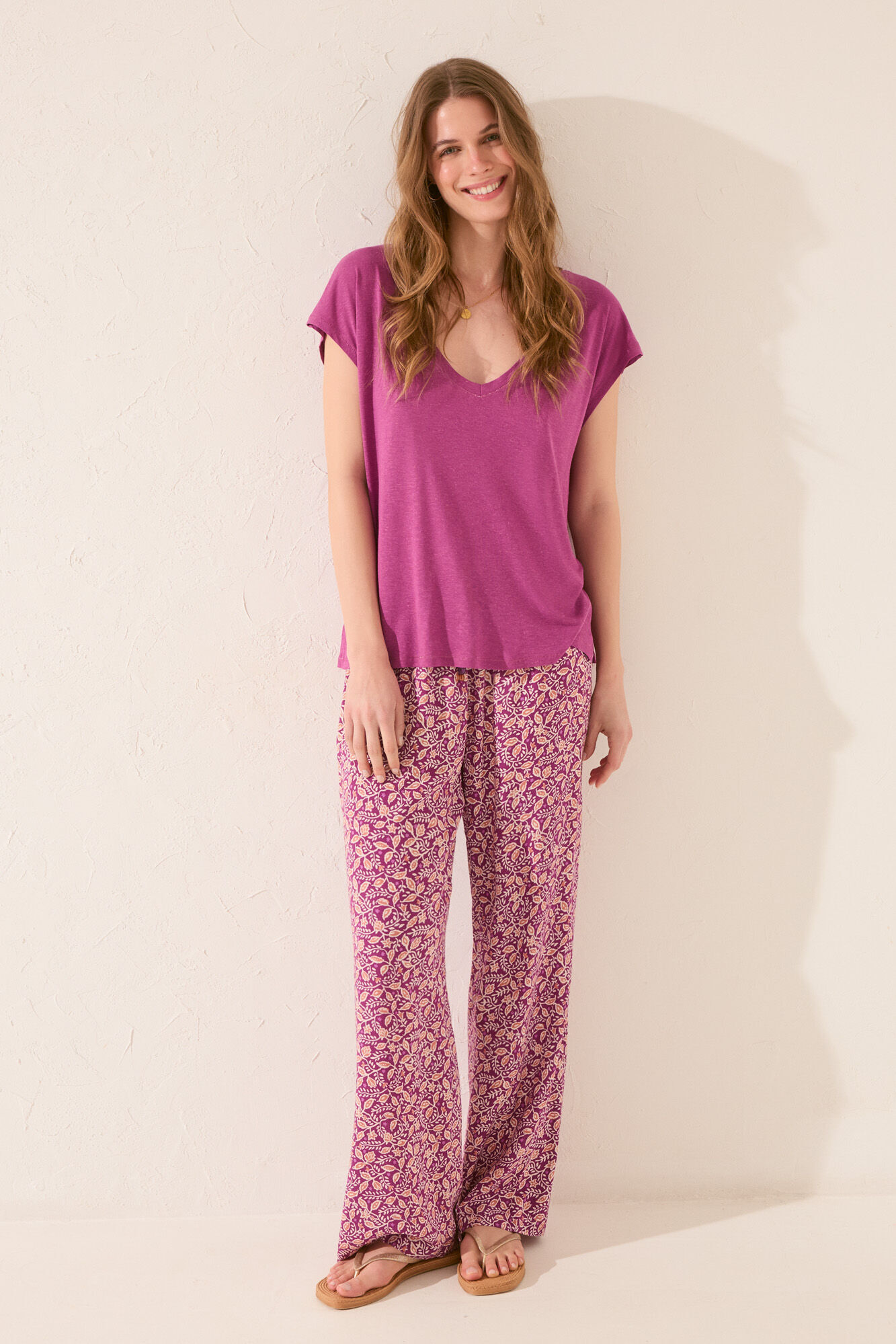 Women'secret Pantal&oacute;n largo de viscosa con estampado morado/lila estampado