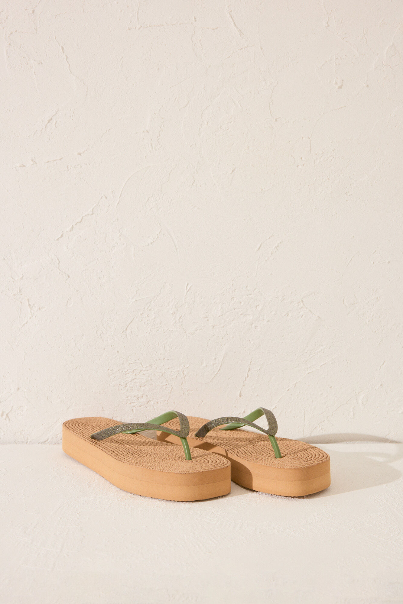 Women'secret Chanclas de plataforma con efecto rafia  caf&eacute;