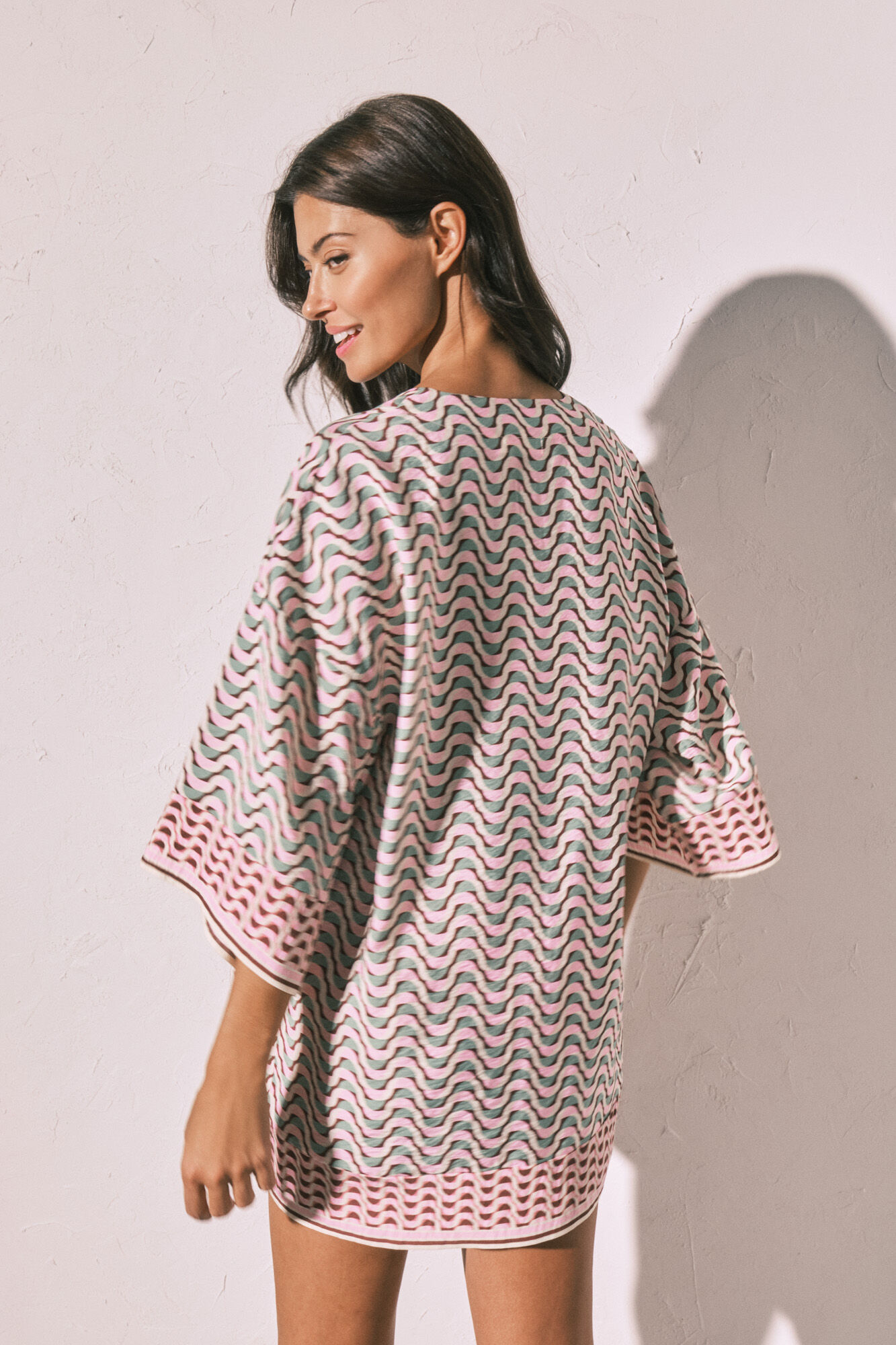 Women'secret T&uacute;nica kimono corto estampado geom&eacute;trico estampado