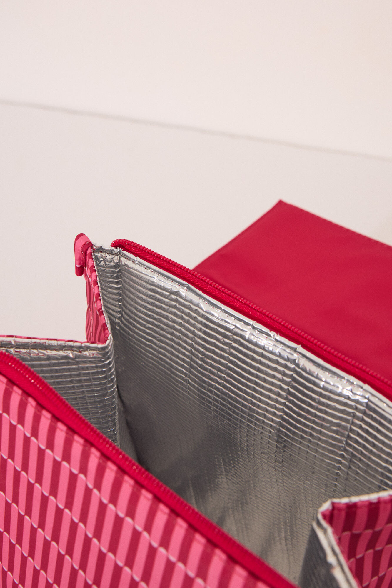 Women'secret Bolsa t&eacute;rmica de nailon para alimentos de Snoopy estampado